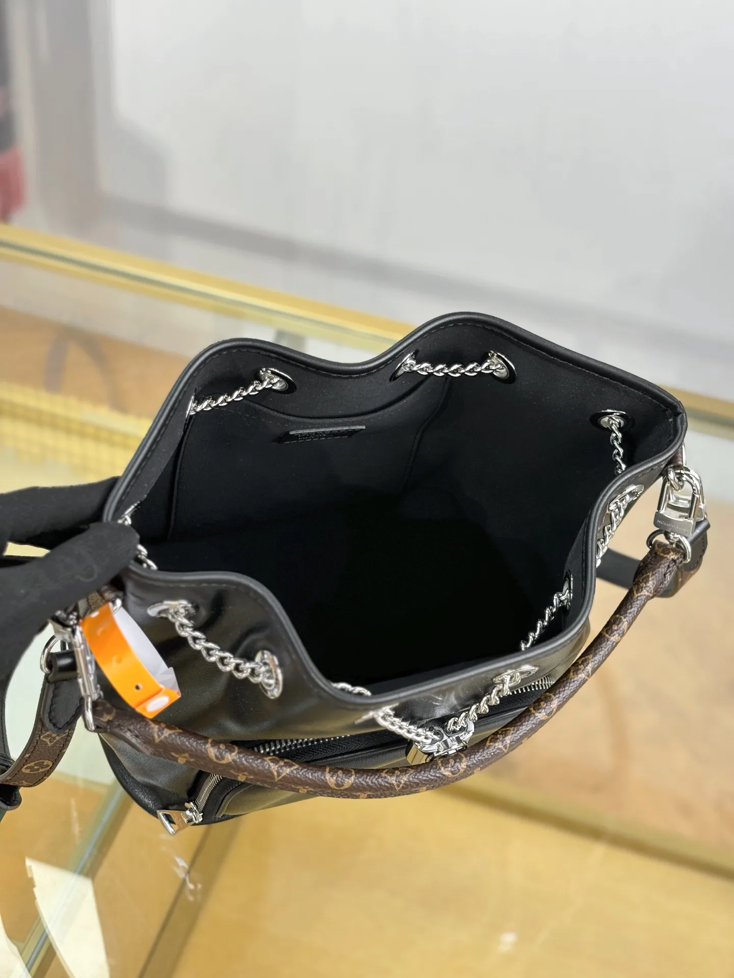 Классические Сумки Женские Louis Vuitton 17979835