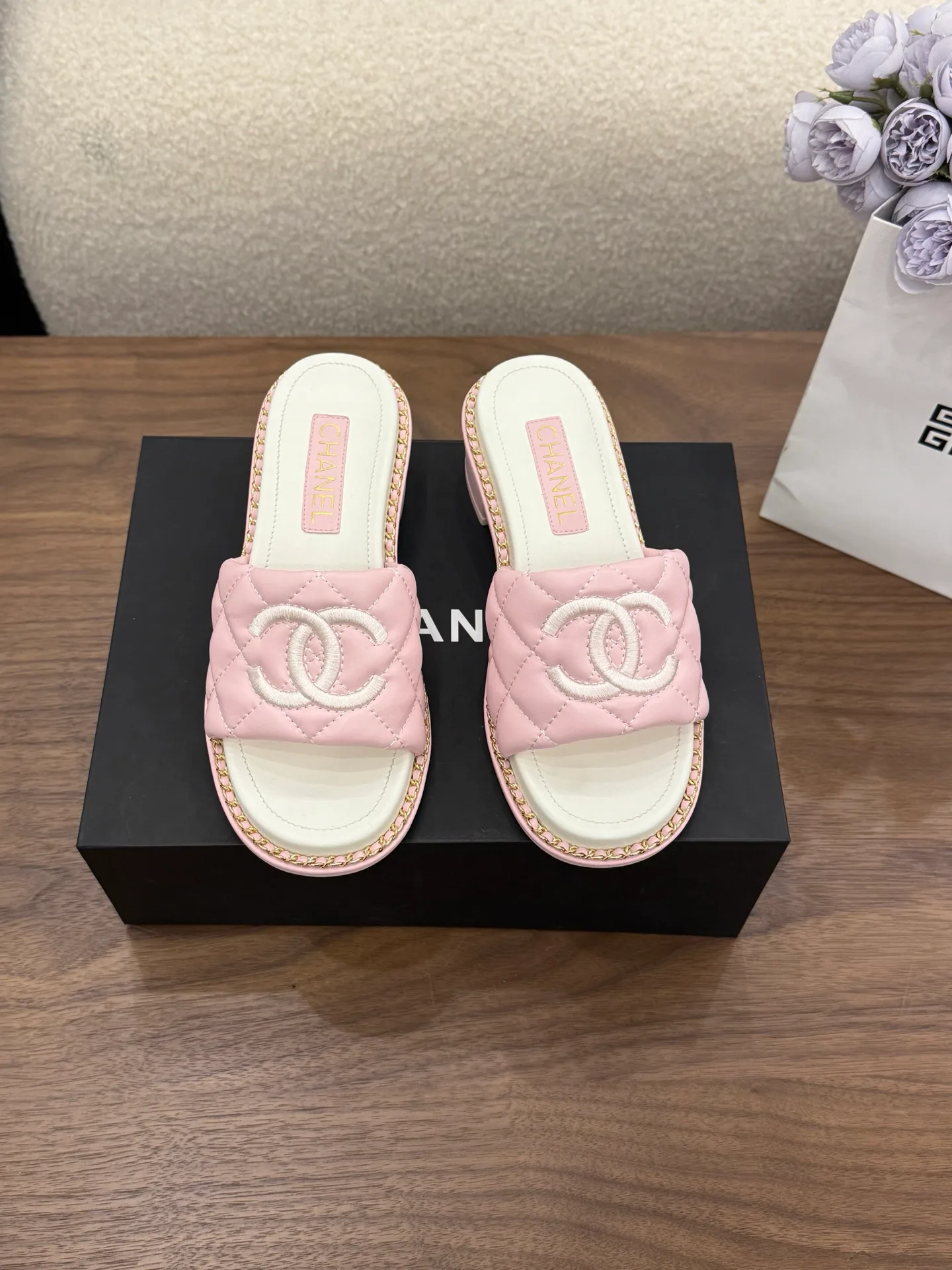 Сандалии Женские Chanel 11395095