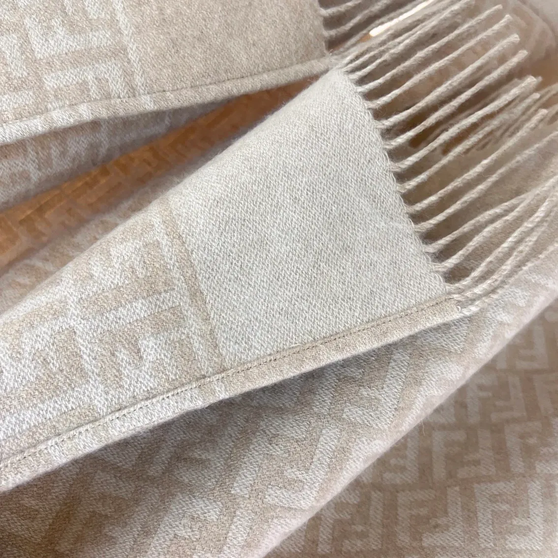 Шарфы Fendi 1607831