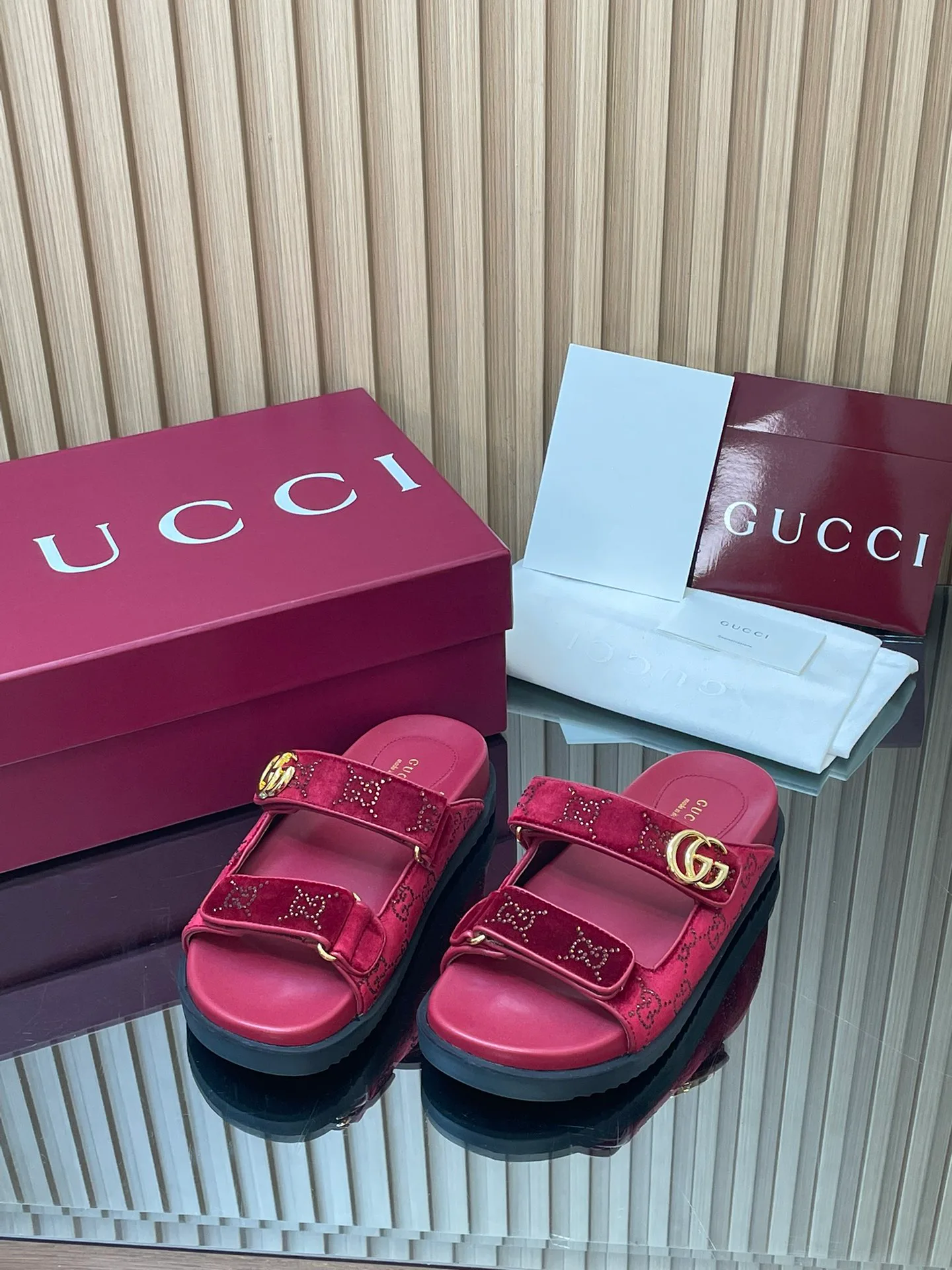 Шлепанцы Женские Gucci 3443572