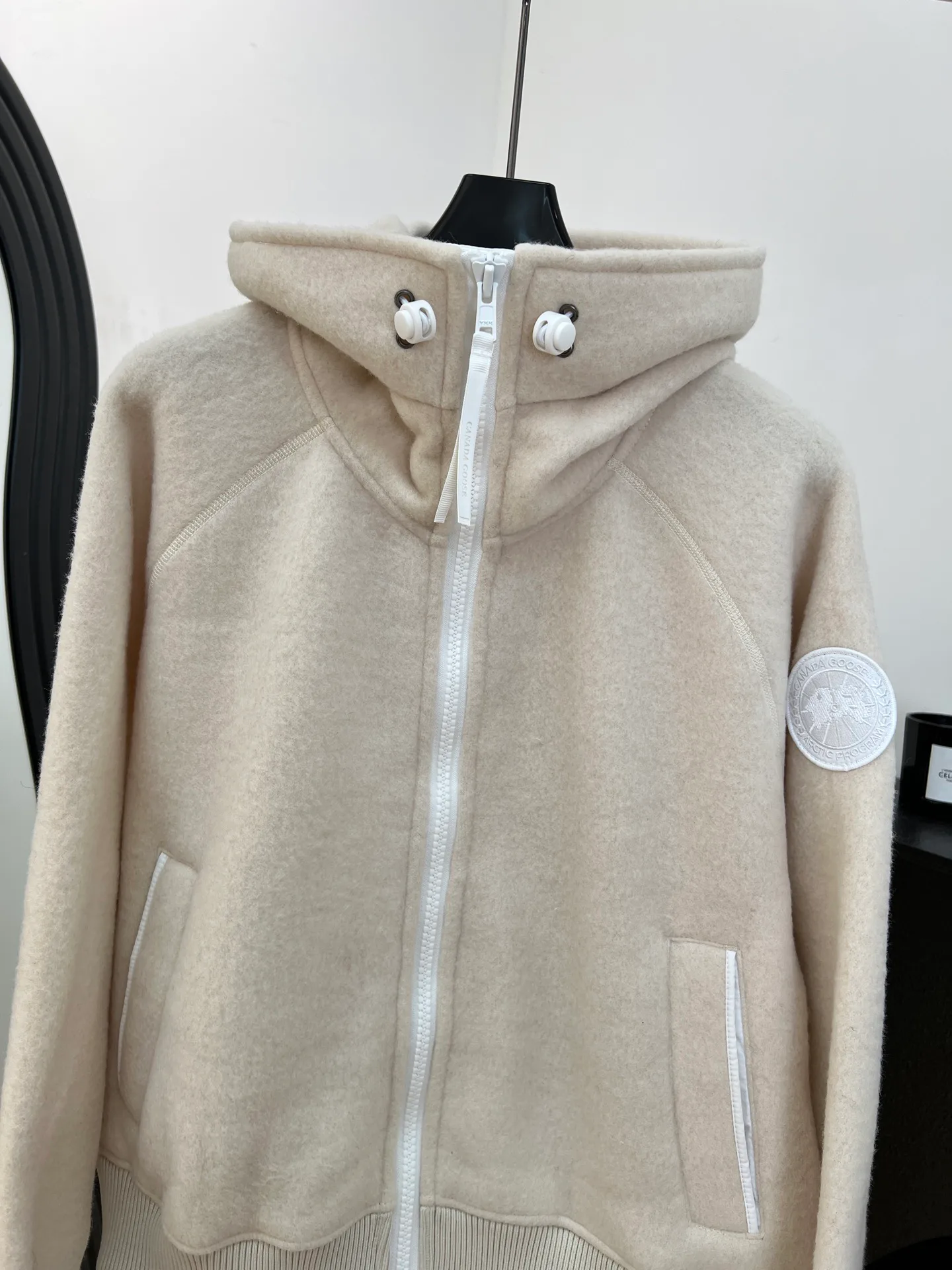 Куртки И Пуховики Женские Canada Goose 17923102