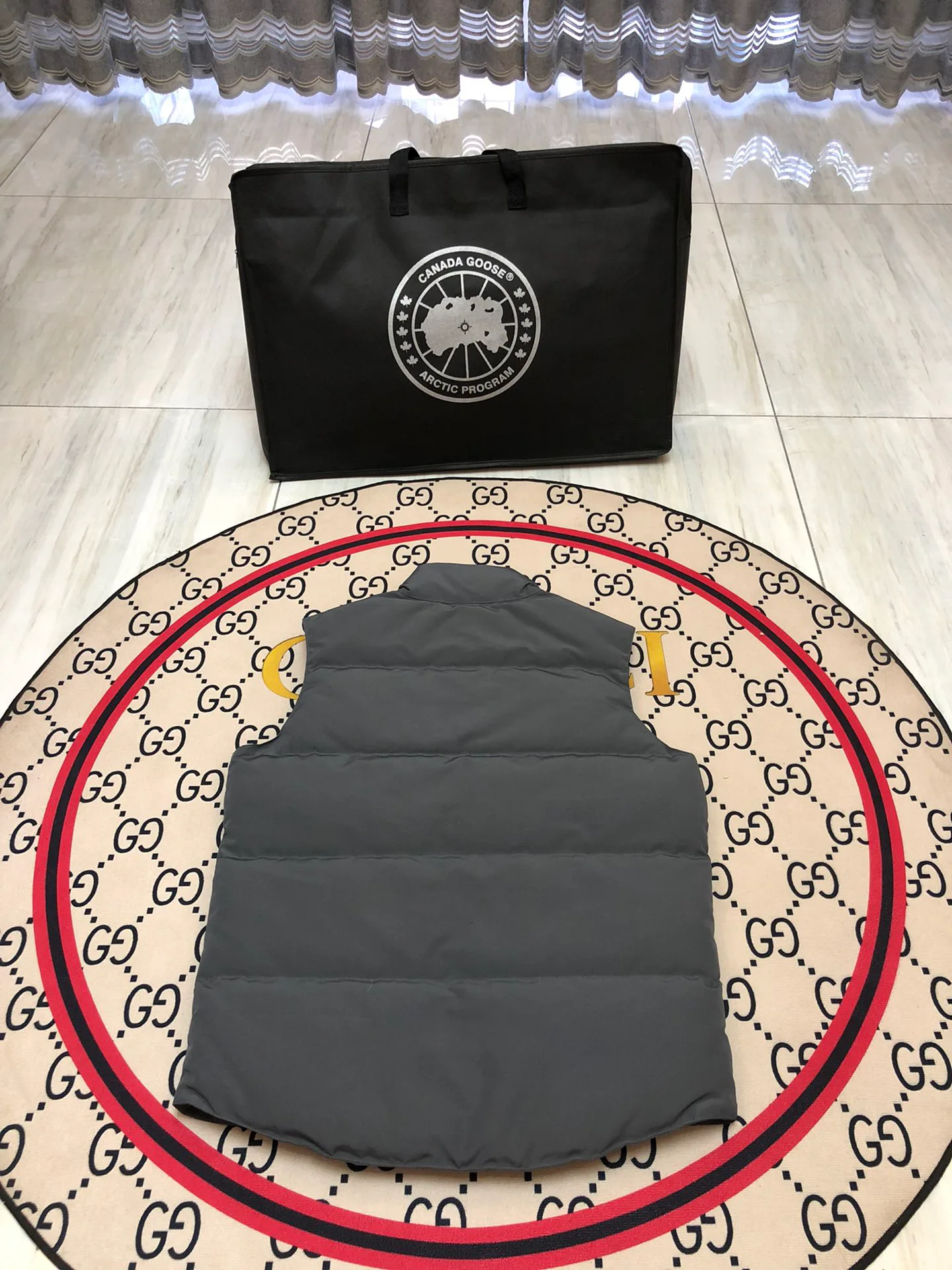 Жилеты Женские Canada Goose 1294358