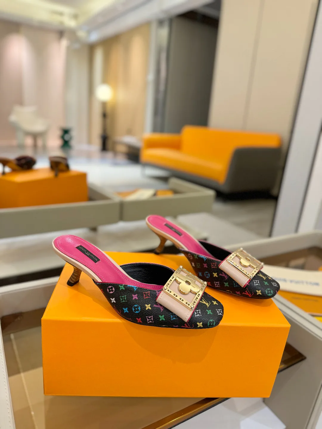 Сандалии Женские Louis Vuitton 9623470