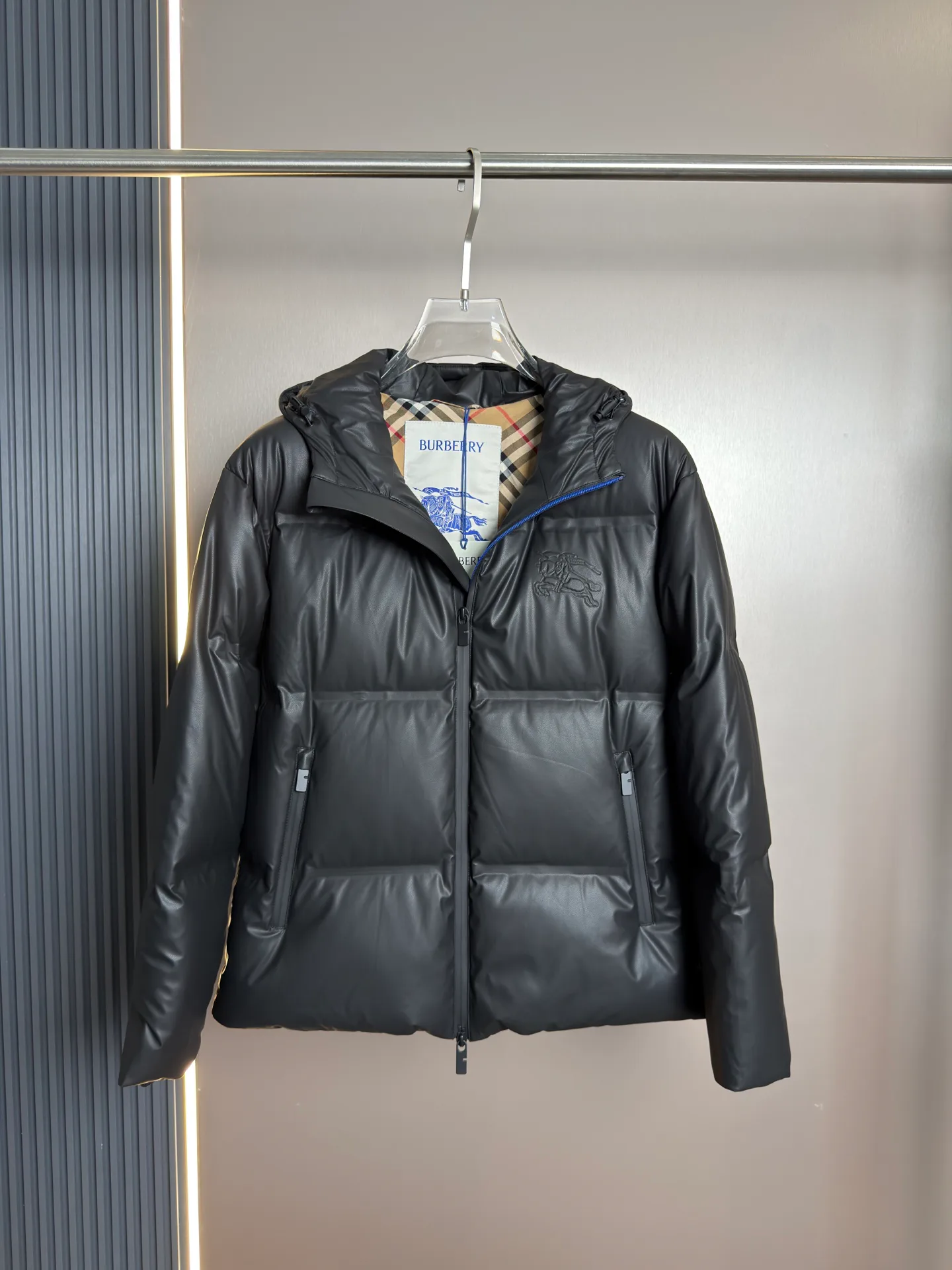 Куртки И Пуховики Женские Burberry 17915382