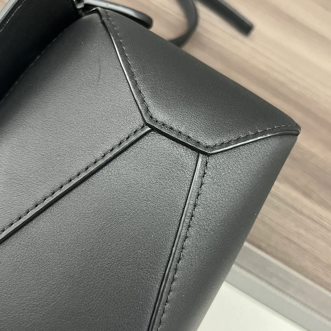 Сумки На Ремне Женские Loewe 690460