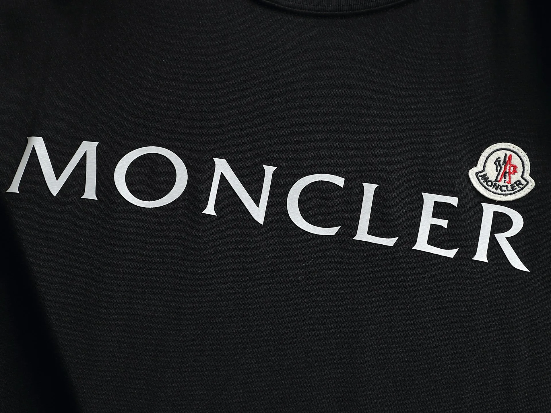 Футболки Женские Moncler 1617498