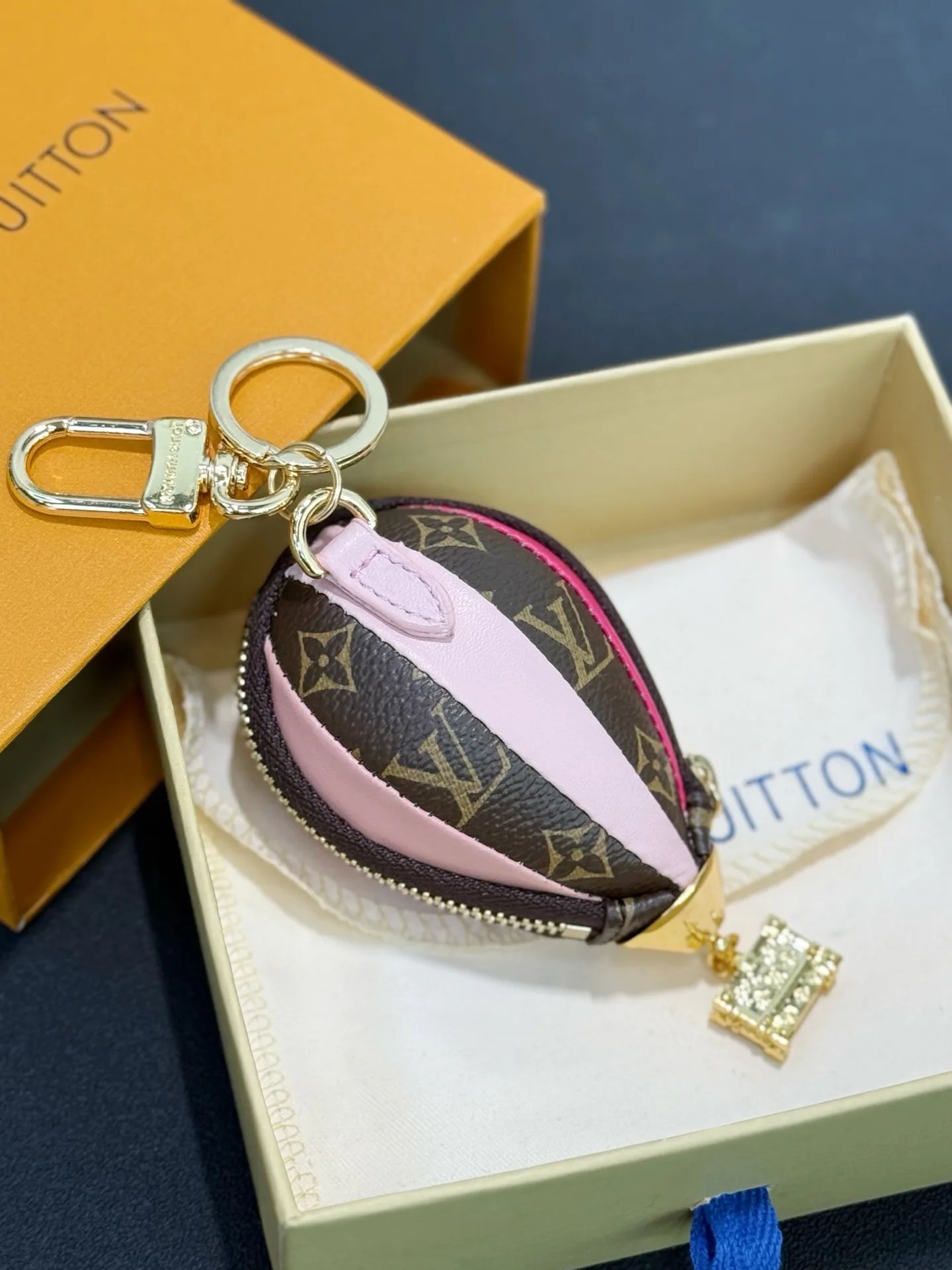 Ключницы Louis Vuitton 17897128