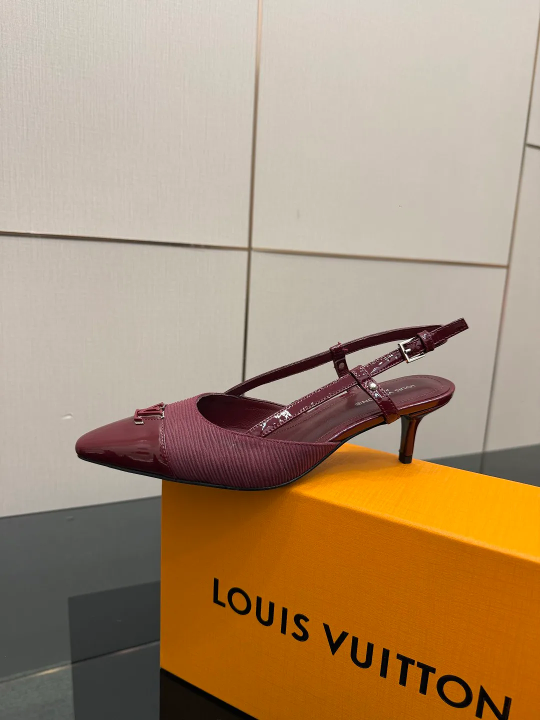 Туфли Женские Louis Vuitton 5052002