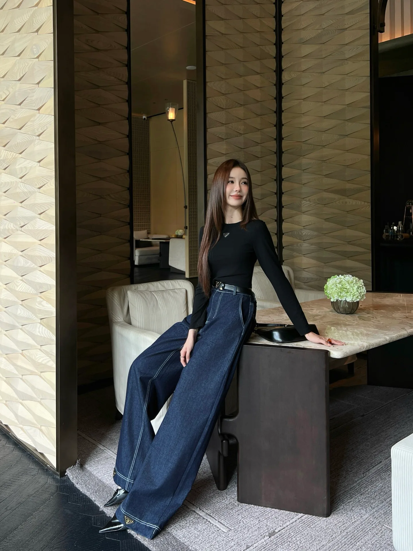 Джинсы Женские Prada 1049397