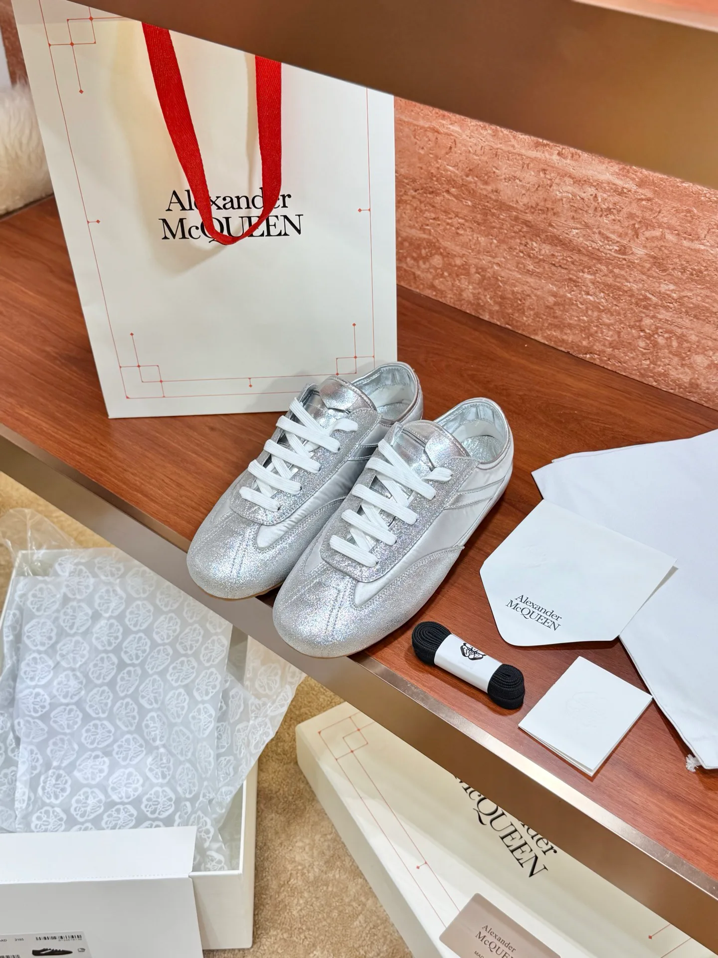 Кроссовки Женские Alexander Mcqueen 14182699