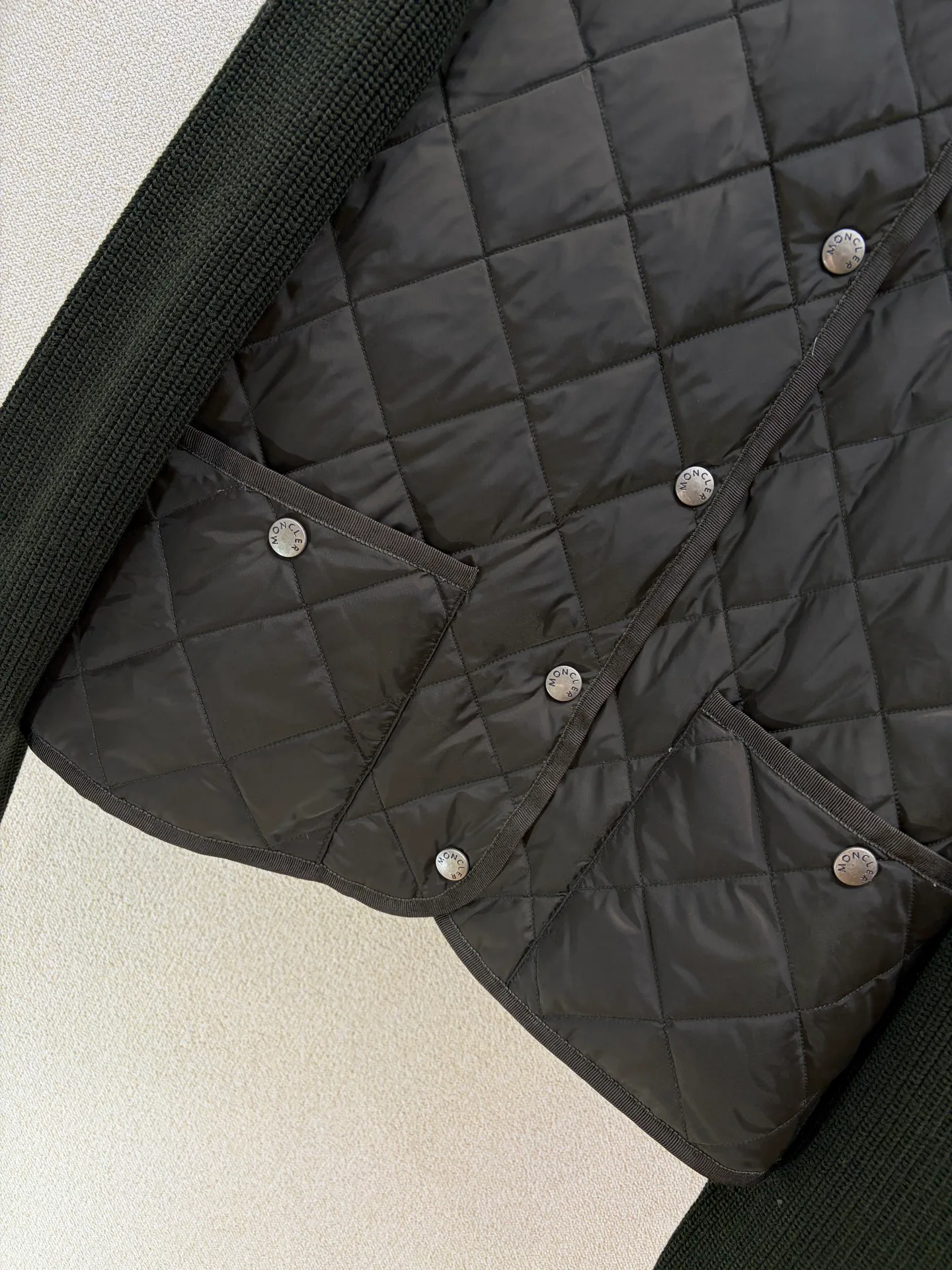 Куртки И Пуховики Женские Moncler 18407830