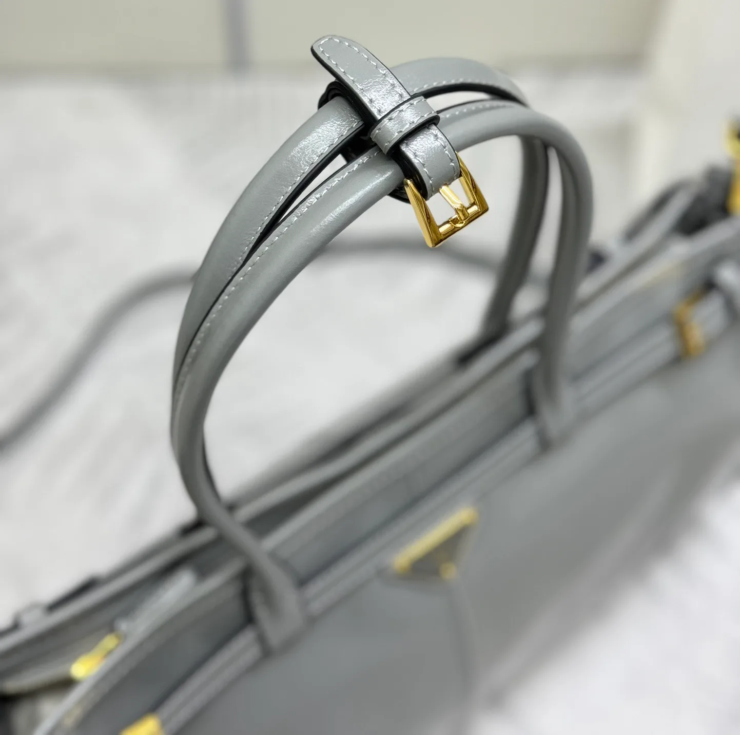 Классические Сумки Женские Prada 11462530