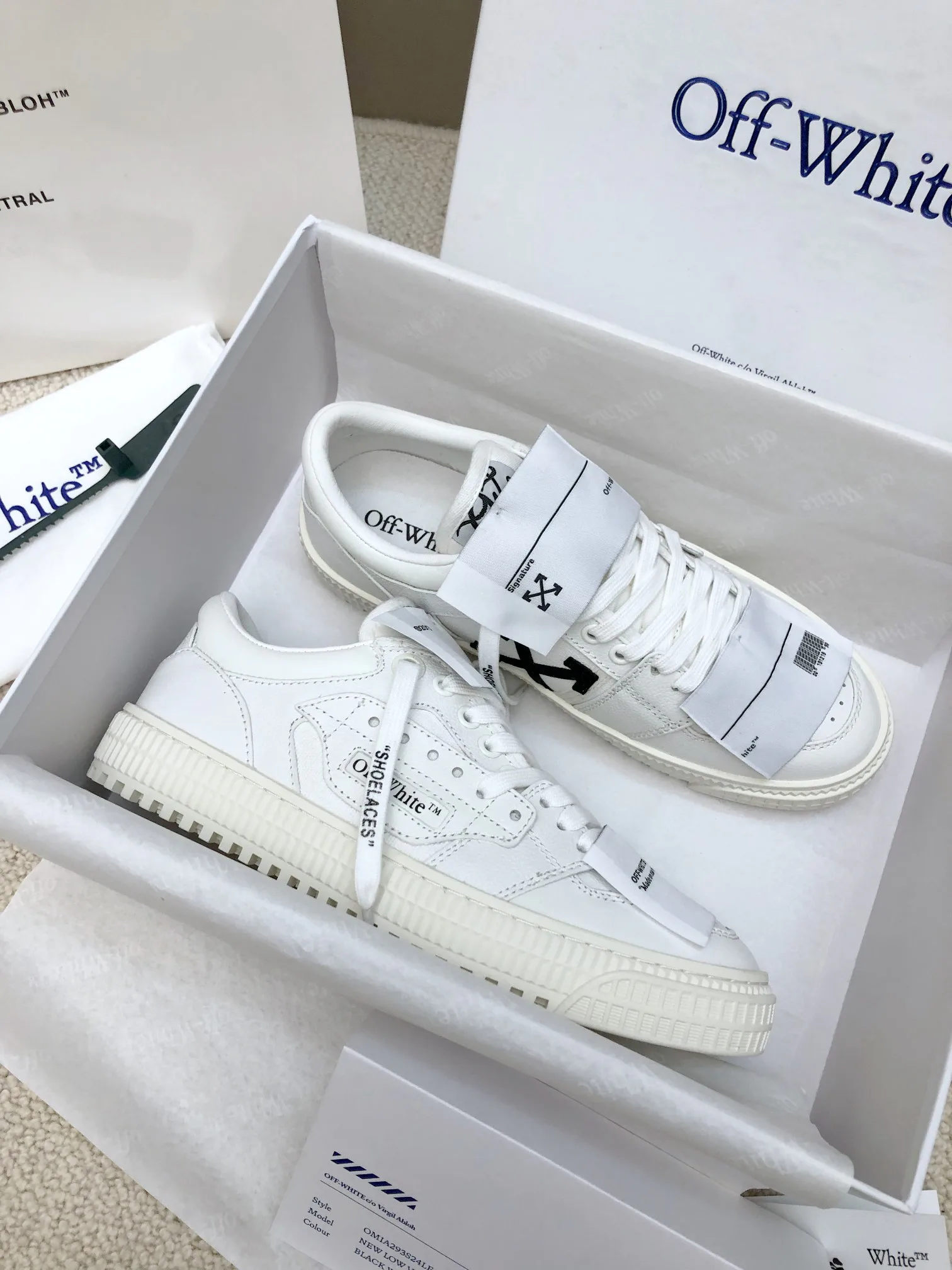 Кроссовки Женские Off-White 18158684