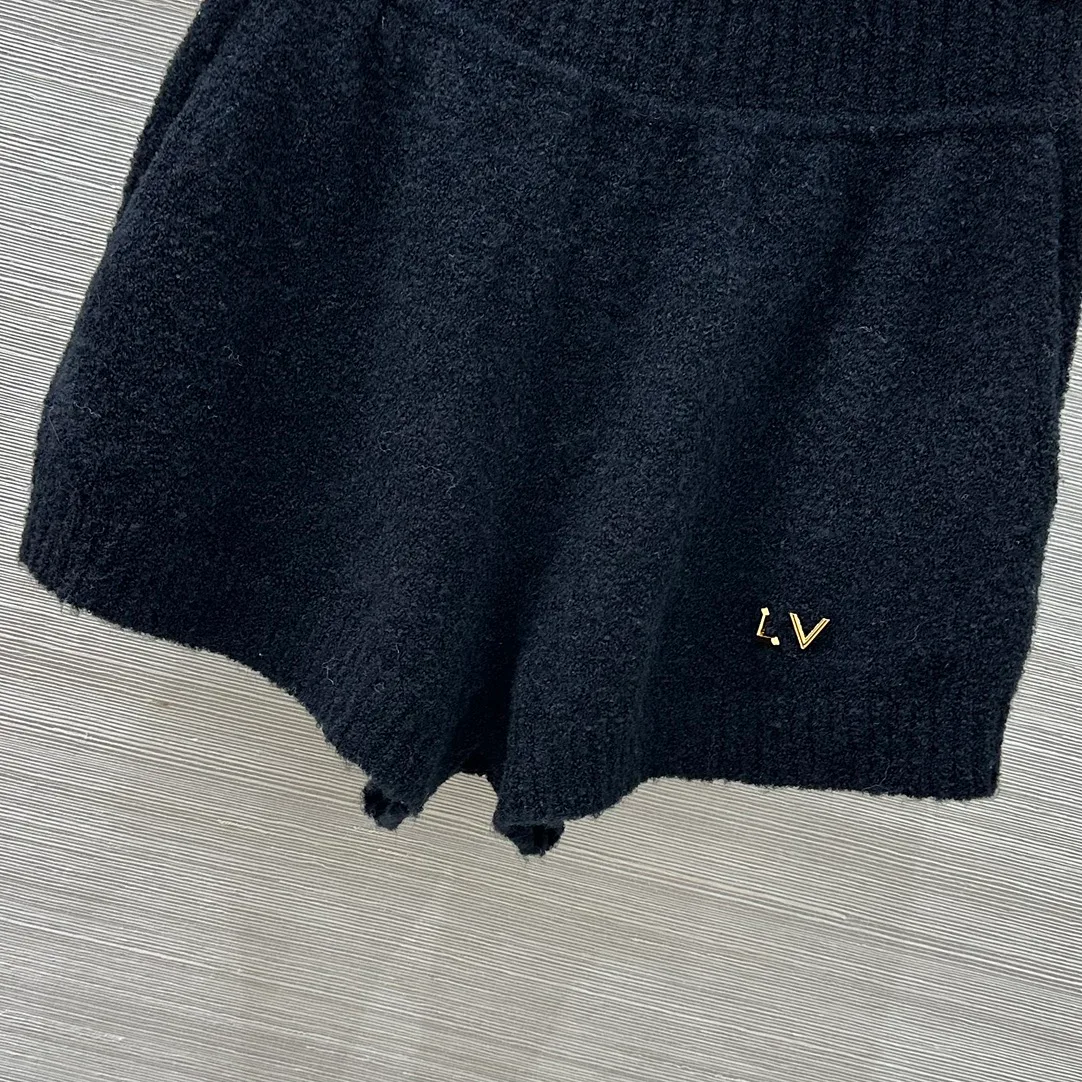 Шорты Женские Louis Vuitton 4592311