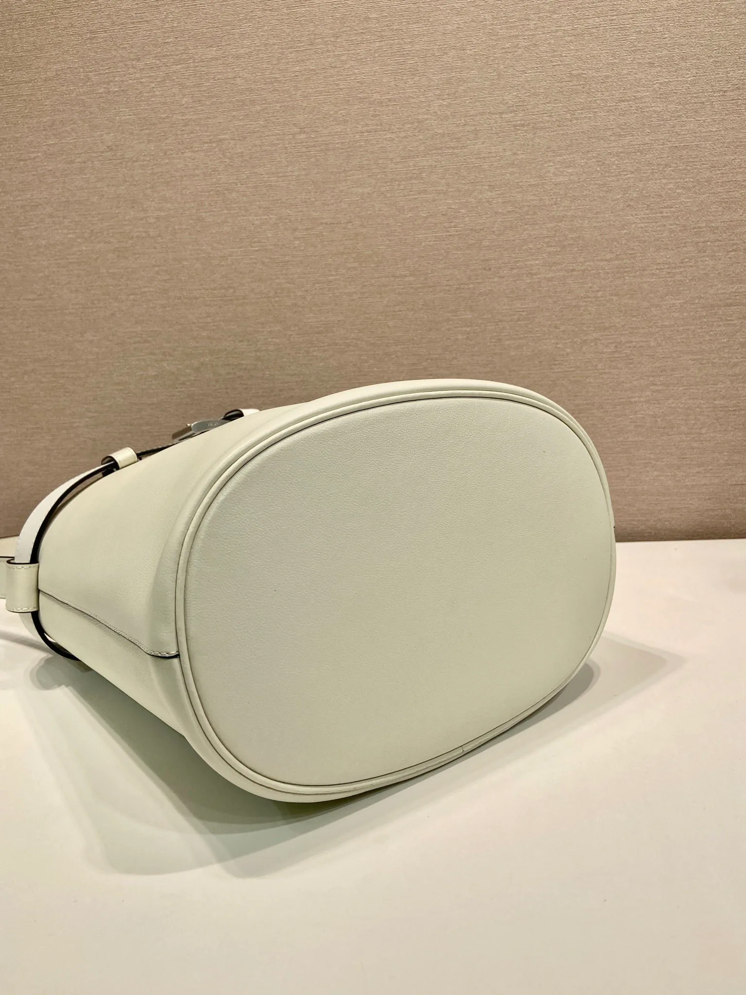 Классические Сумки Женские Prada 11886383