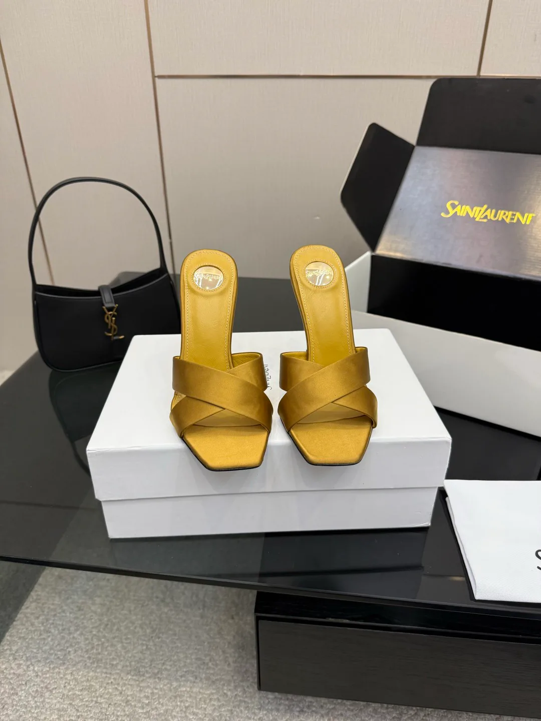 Босоножки Женские Saint Laurent 11239886