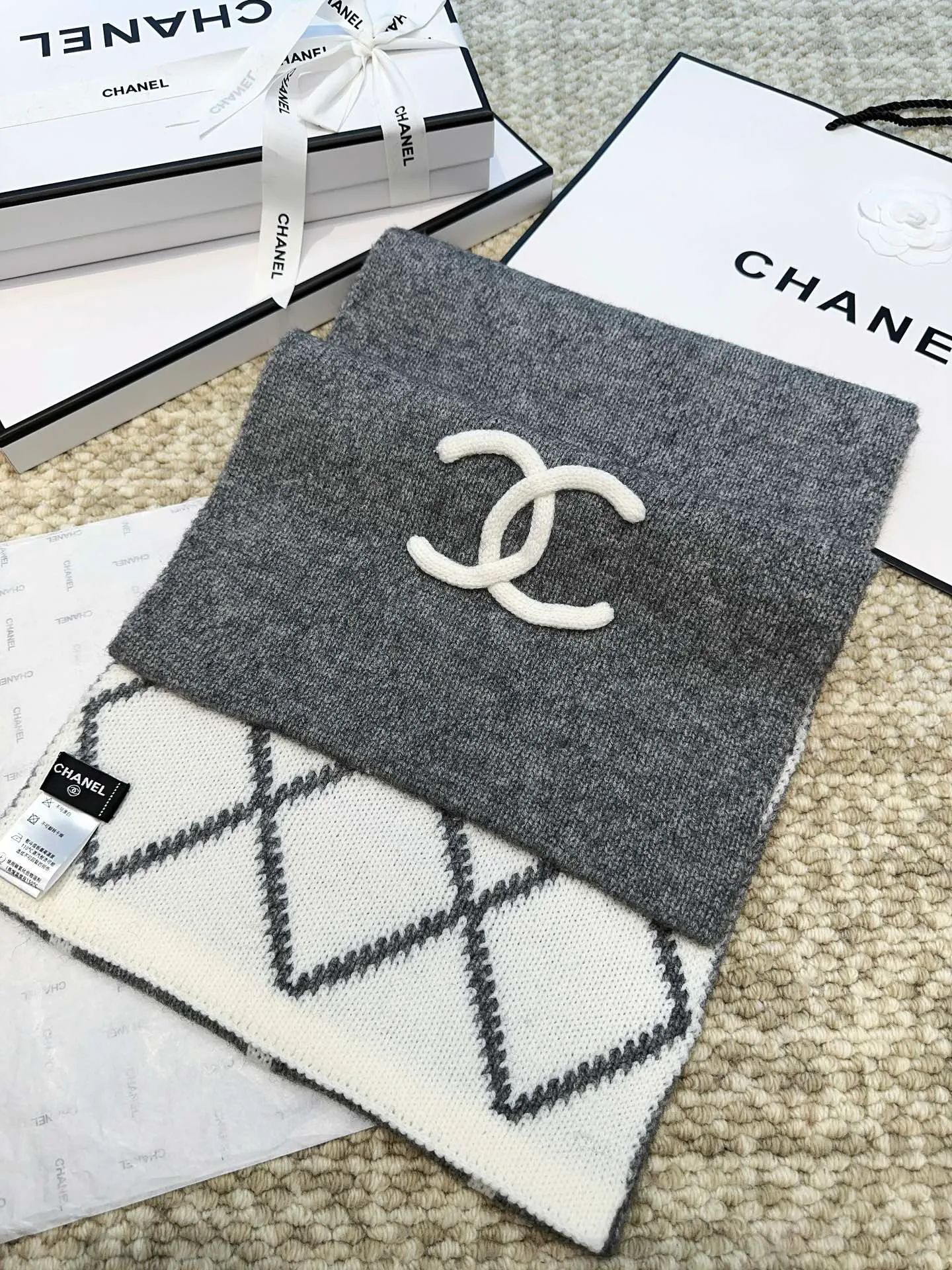 Шарфы Chanel 18105433