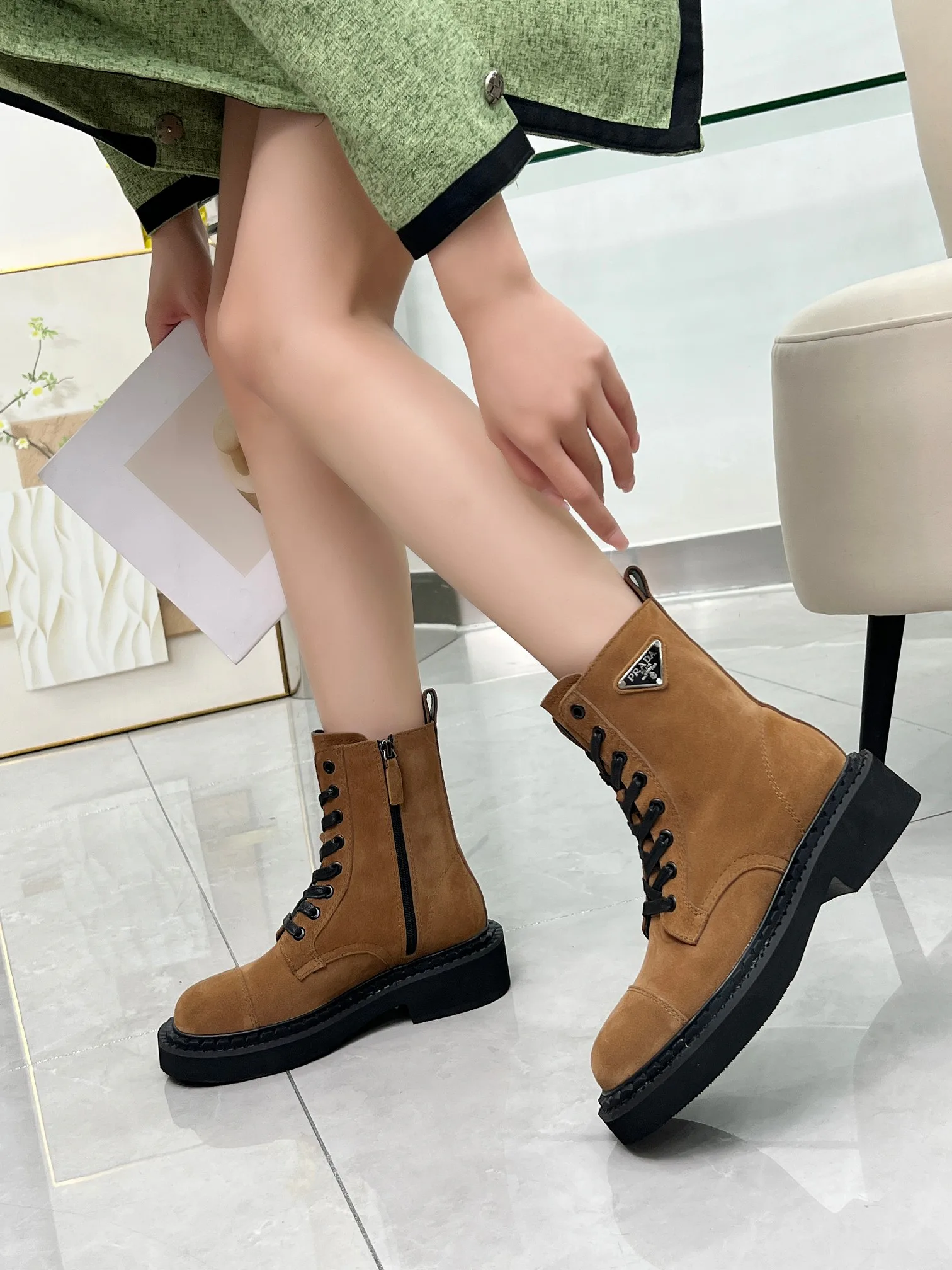 Ботинки Женские Prada 17957424