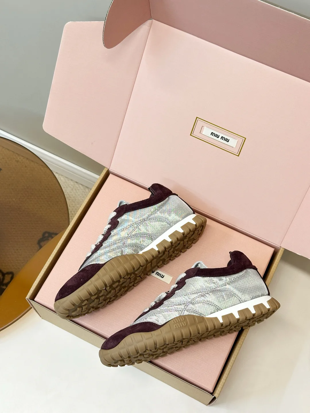 Кроссовки Женские Miu Miu 19032051