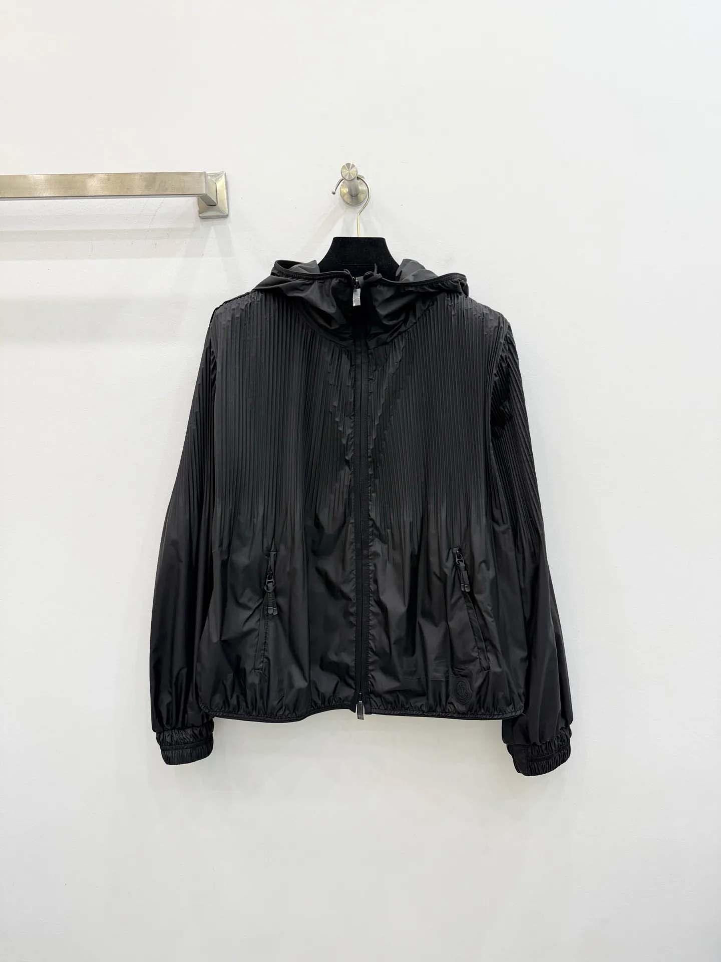 Куртки И Пуховики Женские Moncler 18767777