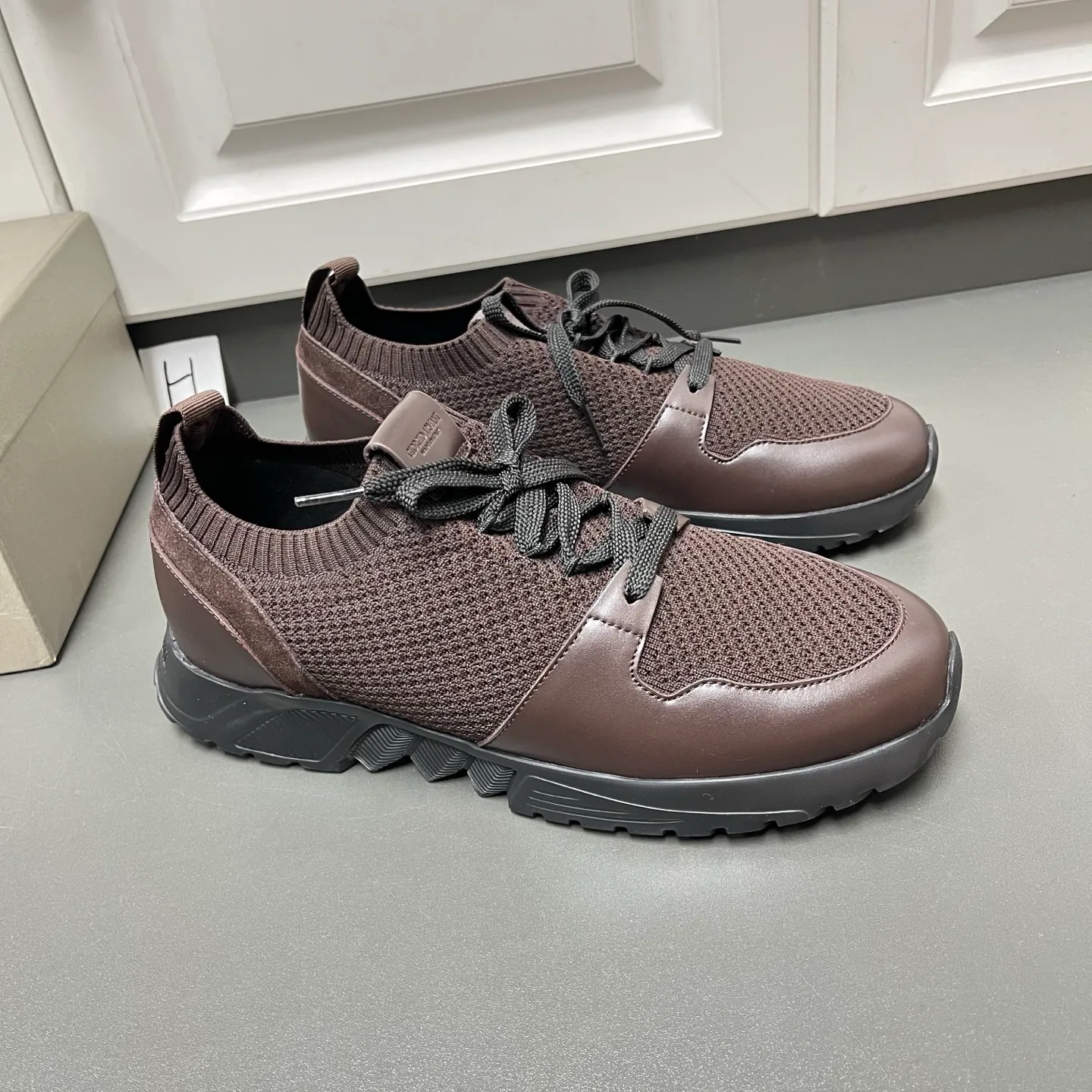 Кроссовки Мужские Armani 17457796