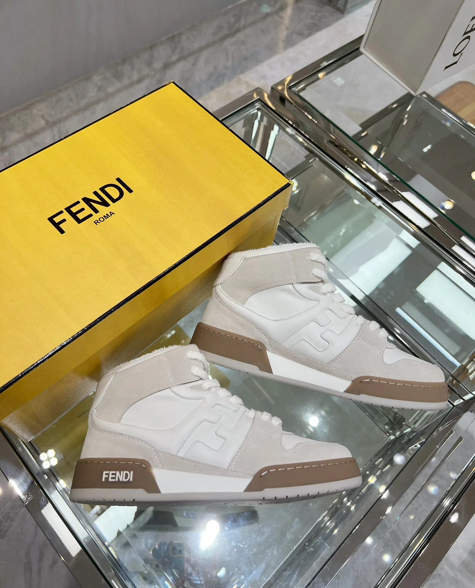 Кроссовки Женские Fendi 4073