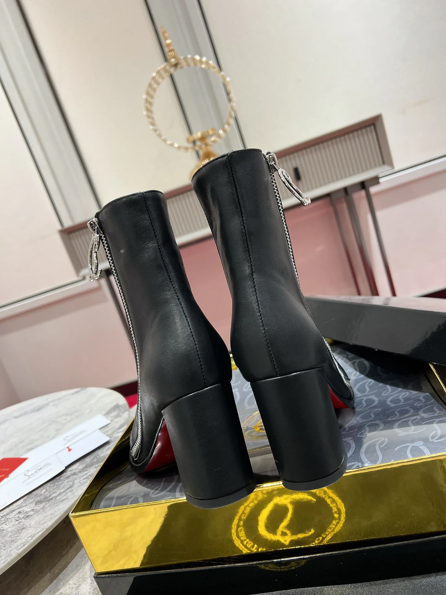 Ботильоны Женские Christian Louboutin 18821519