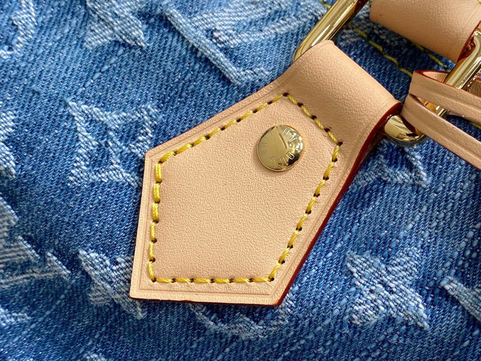 Сумки На Ремне Женские Louis Vuitton 13209853