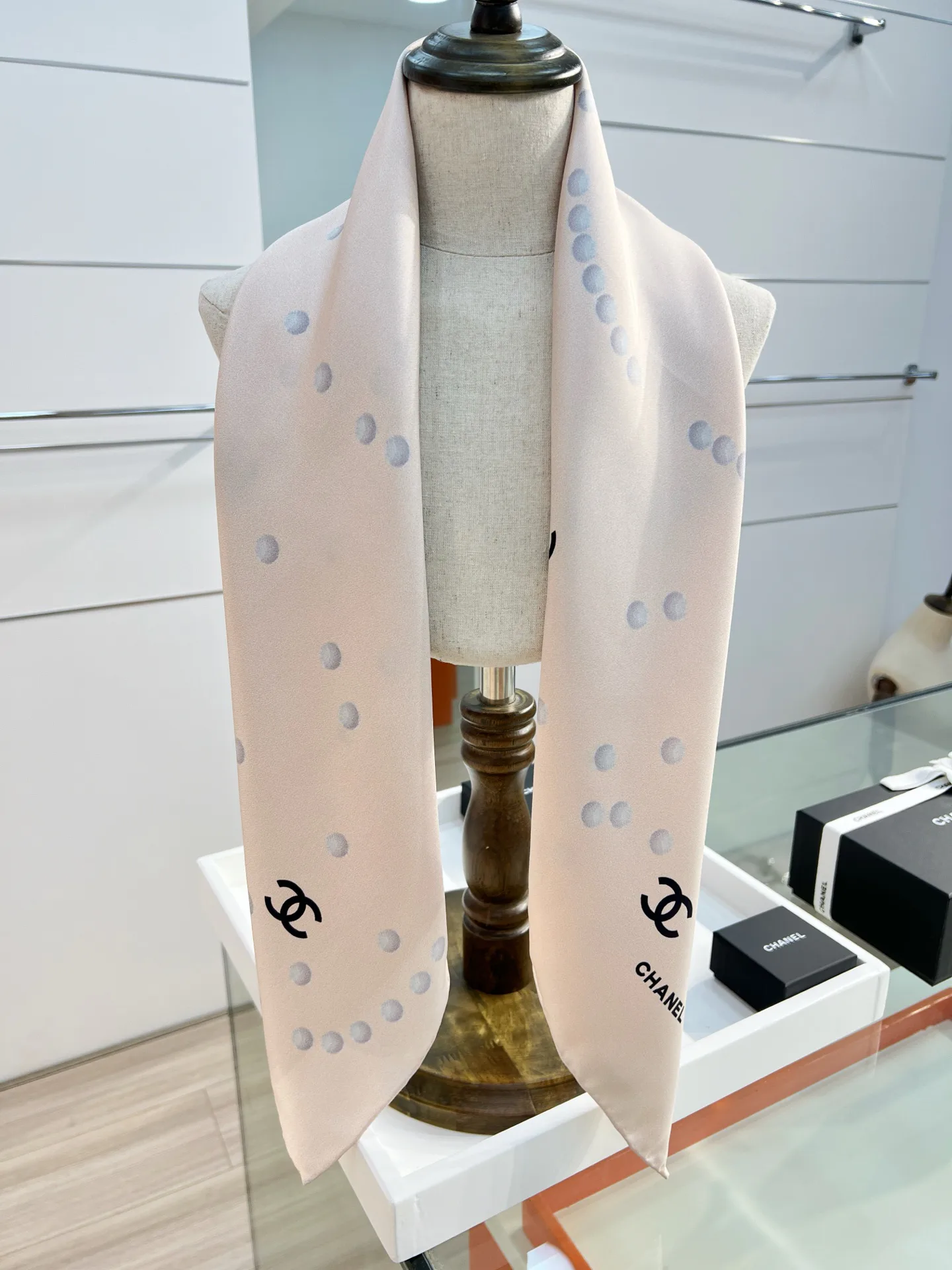 Платки Chanel 11445287