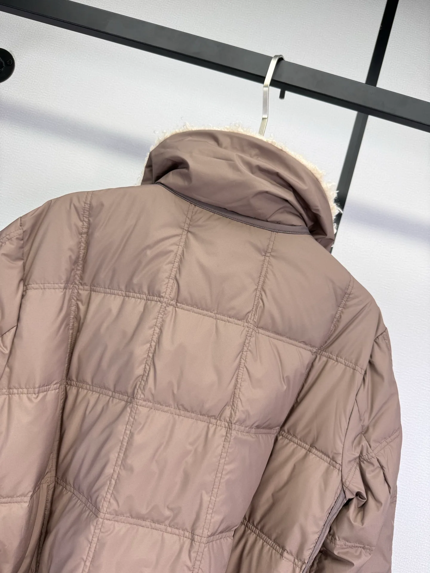 Куртки И Пуховики Женские Moncler 18022132