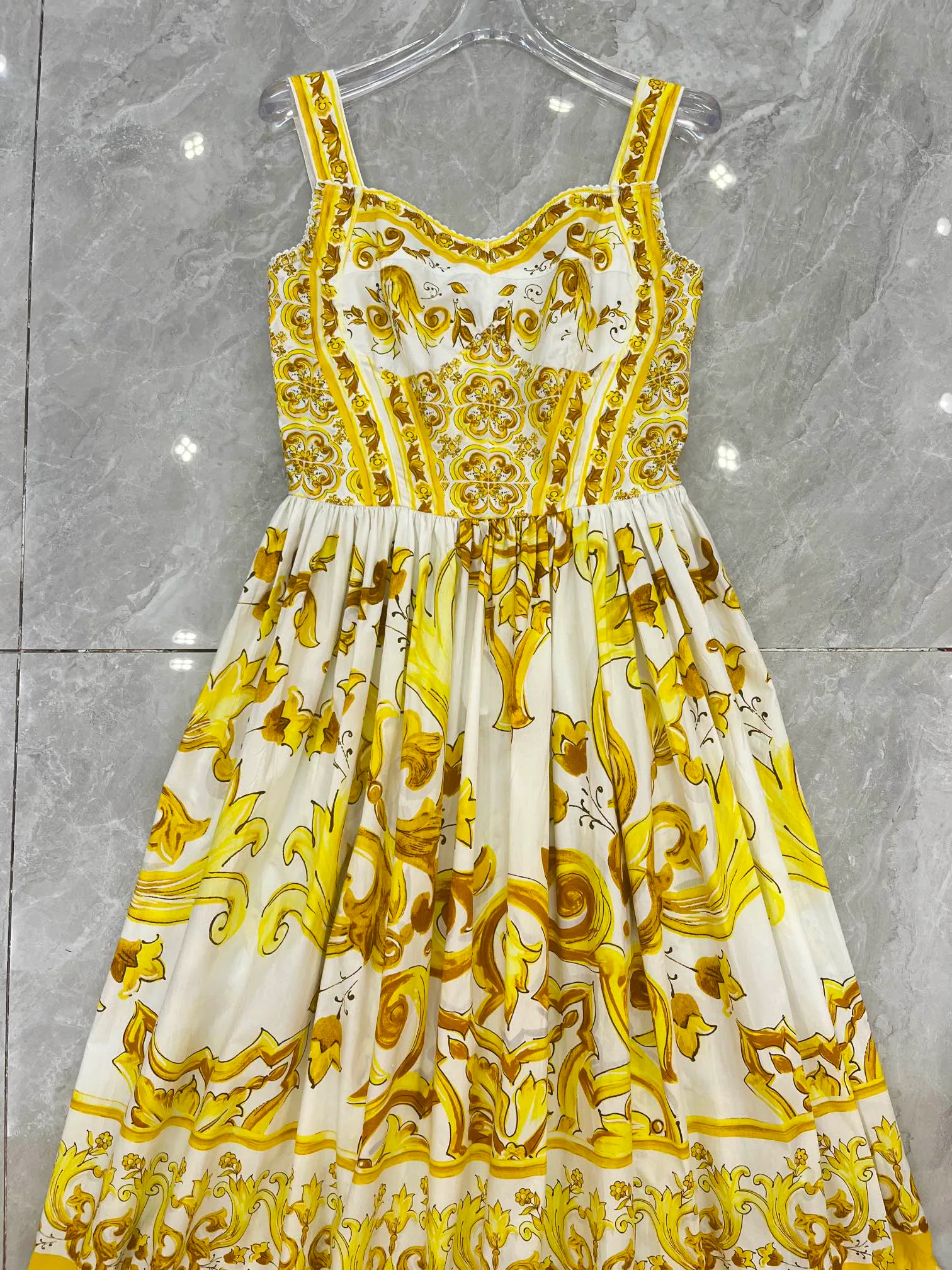 Платья Женские Dolce & Gabbana 16873705
