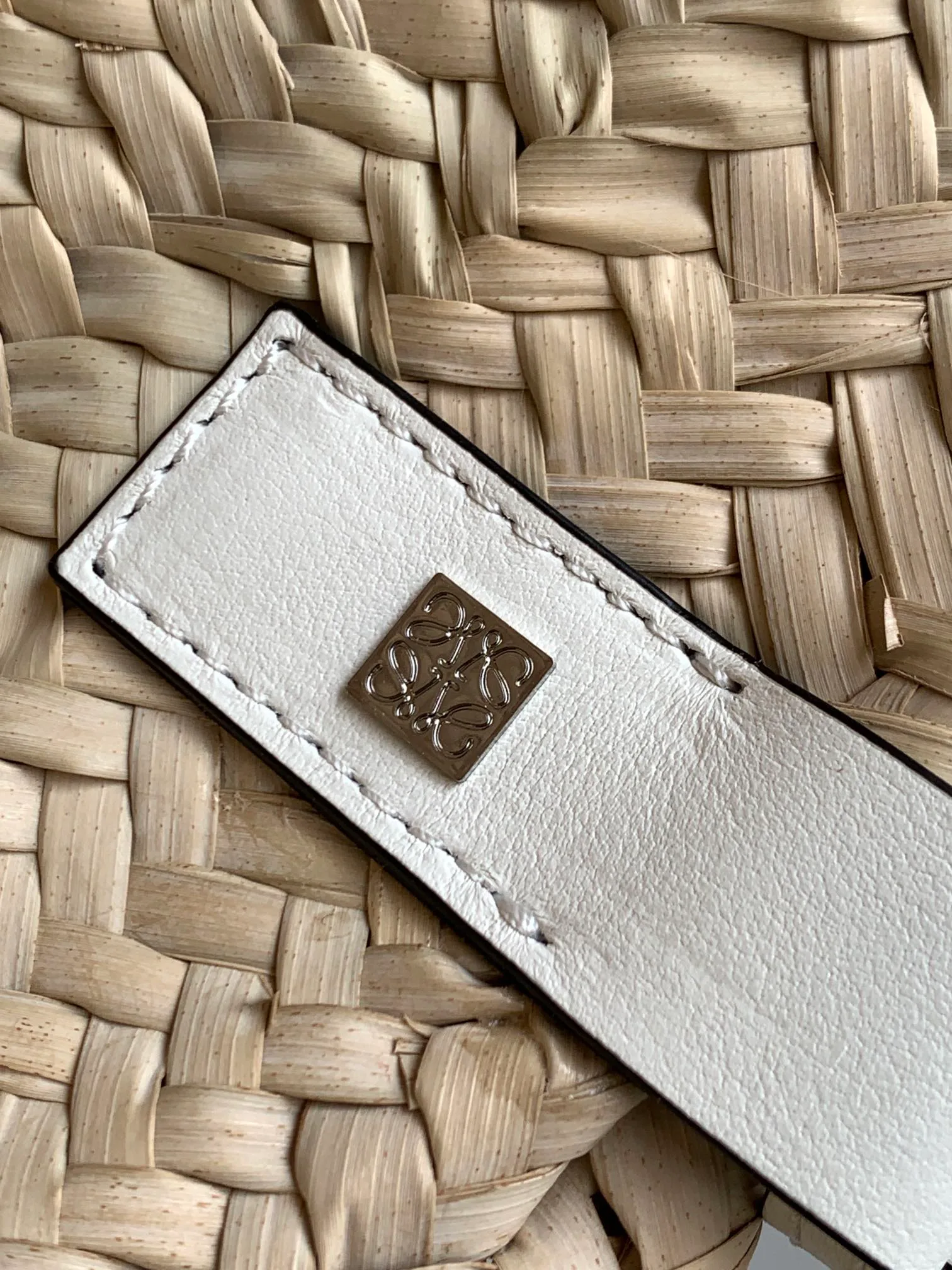 Классические Сумки Женские Loewe 12172480