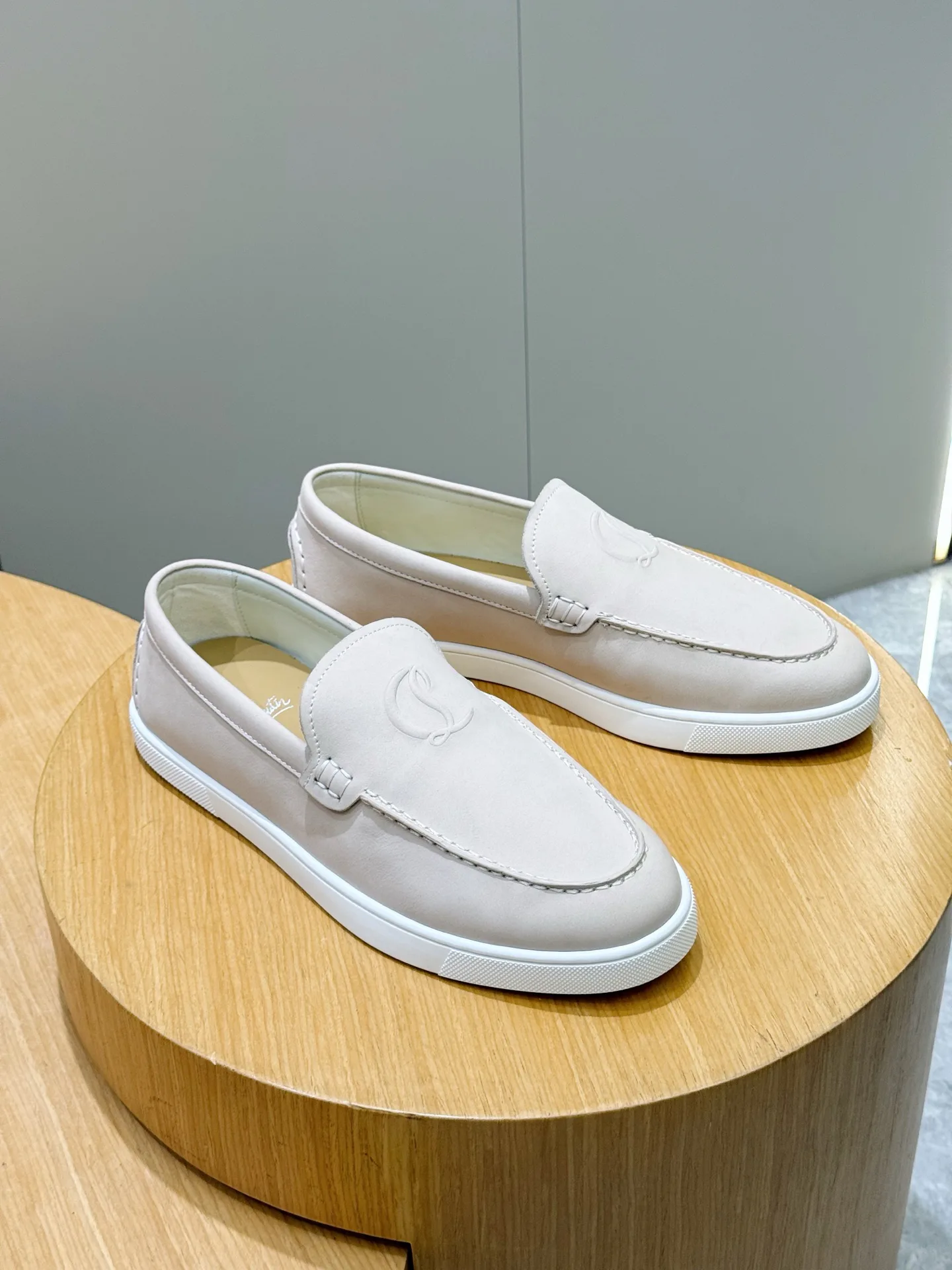 Лоферы И Туфли Мужские Christian Louboutin 19000106