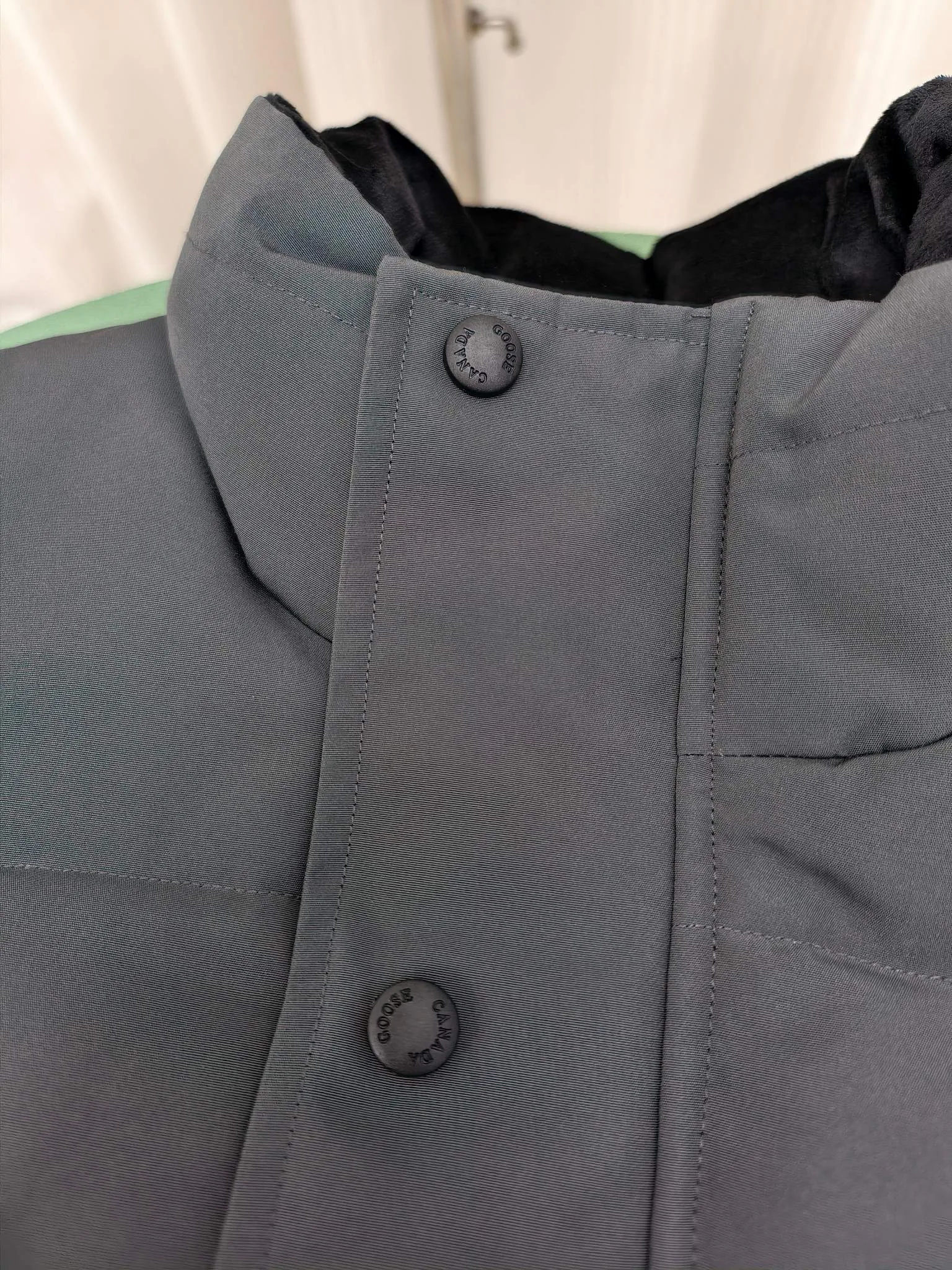 Жилеты Женские Canada Goose 1773252