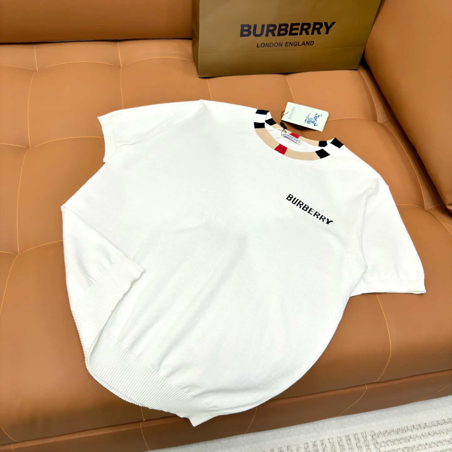 Футболки Женские Burberry 18000445