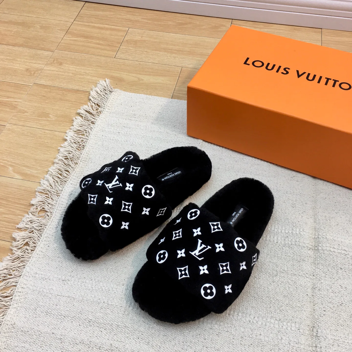 Тапочки Женские Louis Vuitton 188446