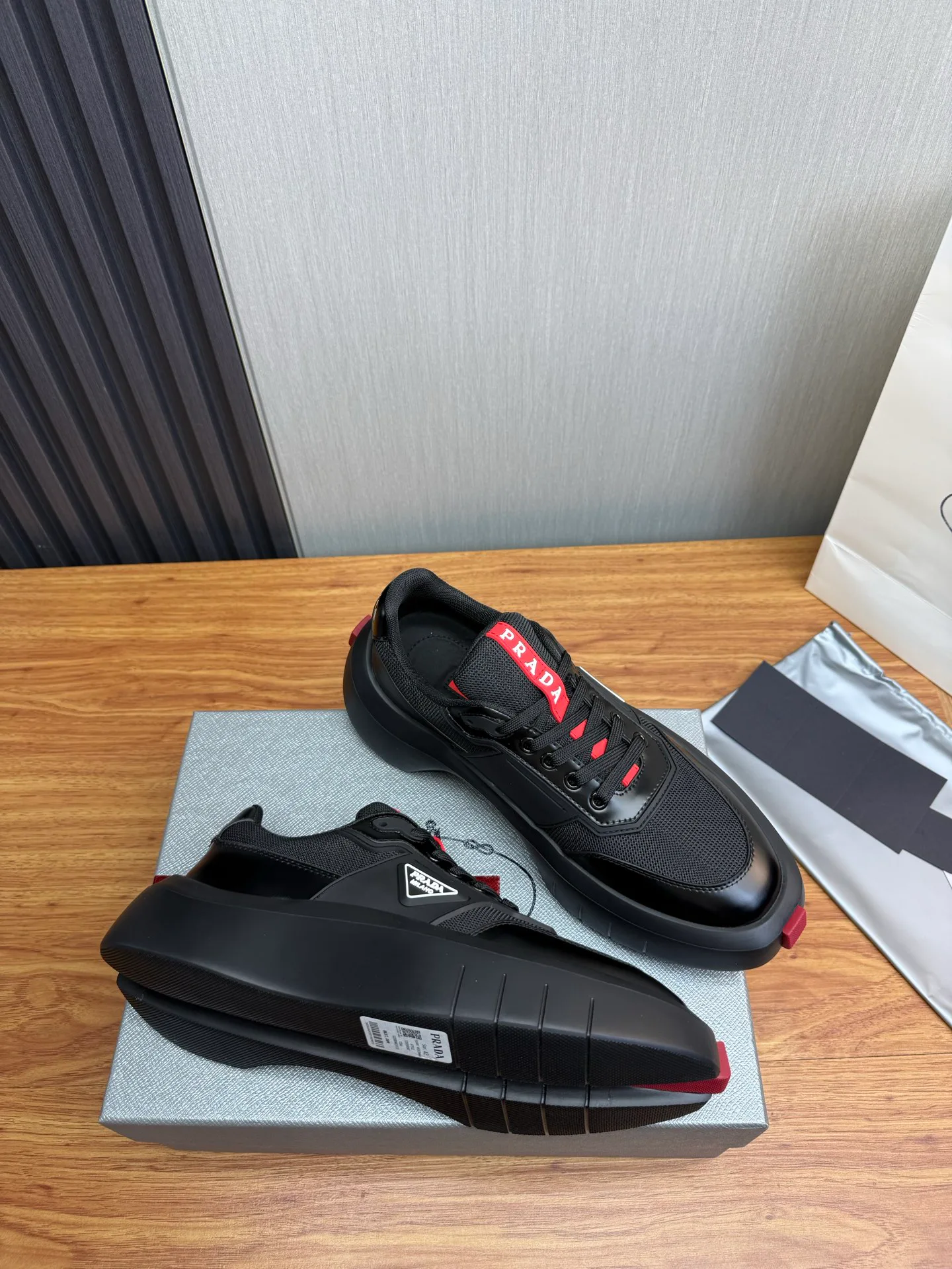 Кроссовки Мужские Prada 12725450