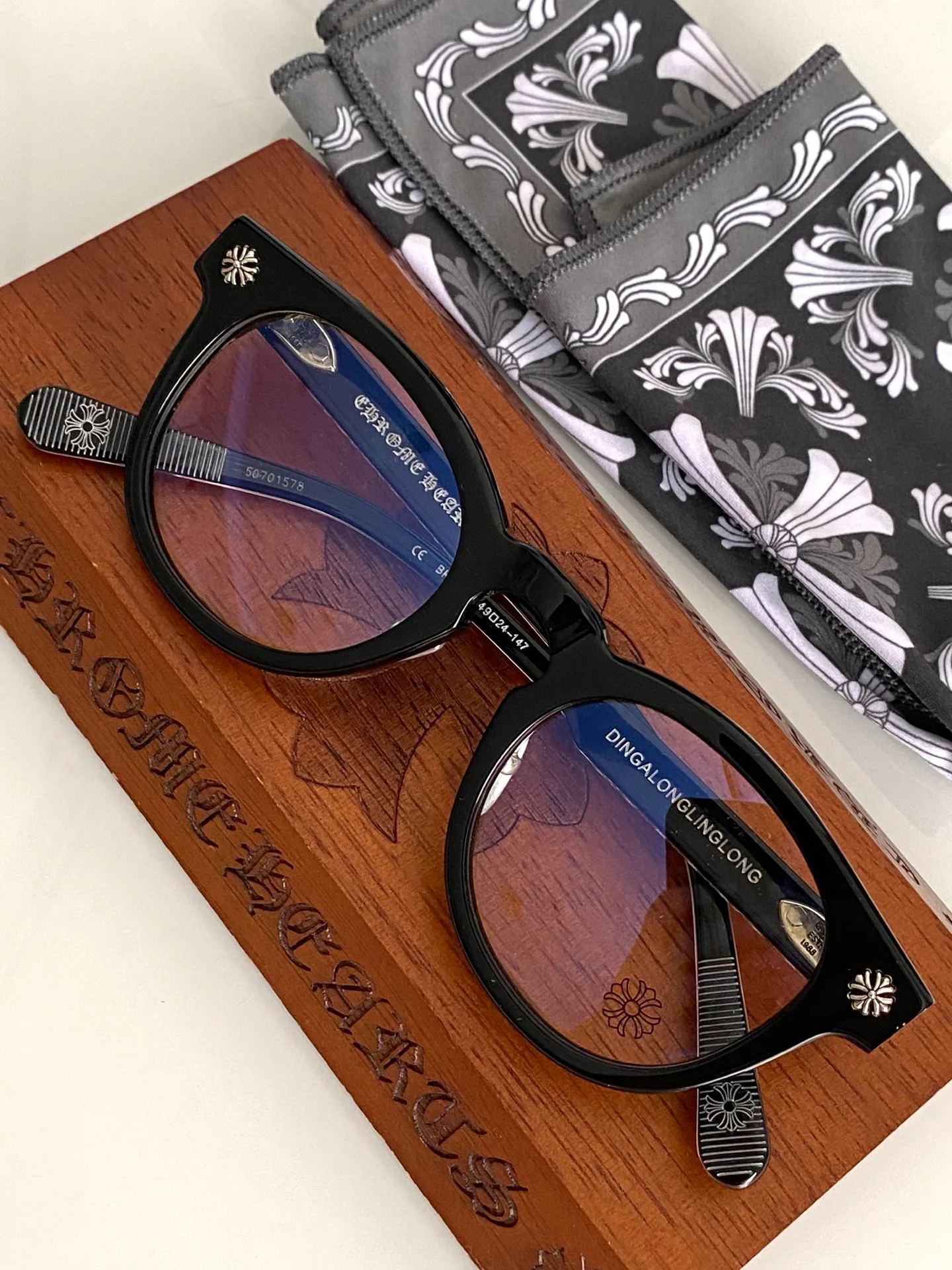 Очки Chrome Hearts 17996543