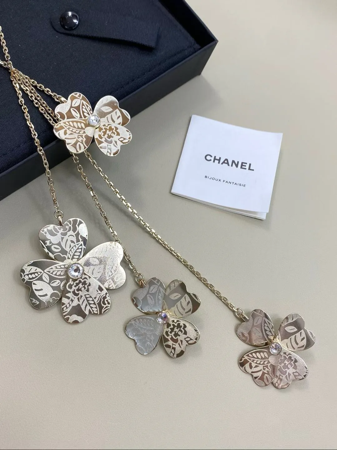 Бижутерия Chanel 5444516