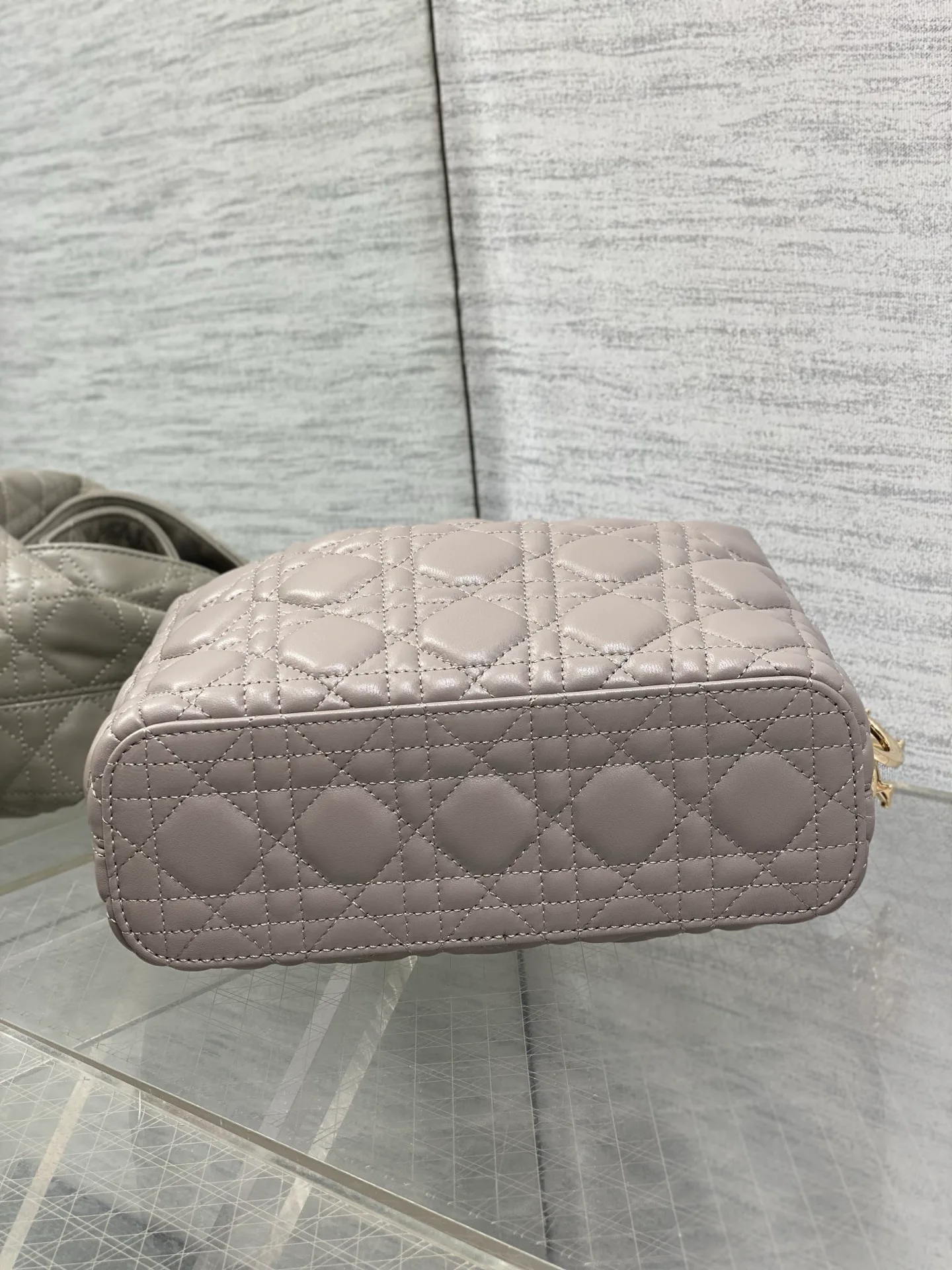 Классические Сумки Женские Christian Dior 18242103