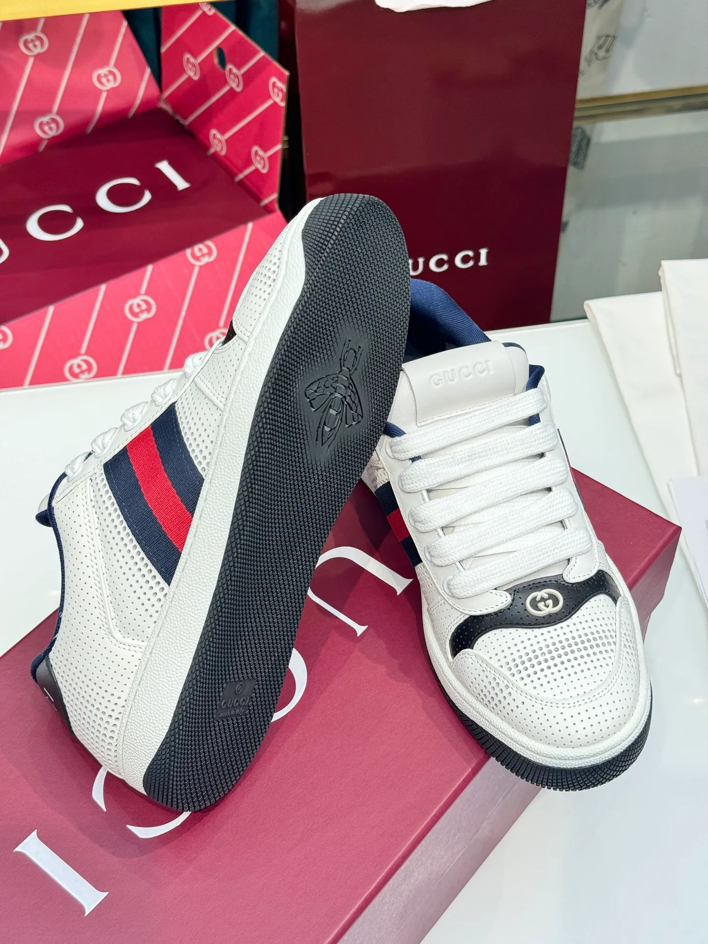Кроссовки Женские Gucci 17946876