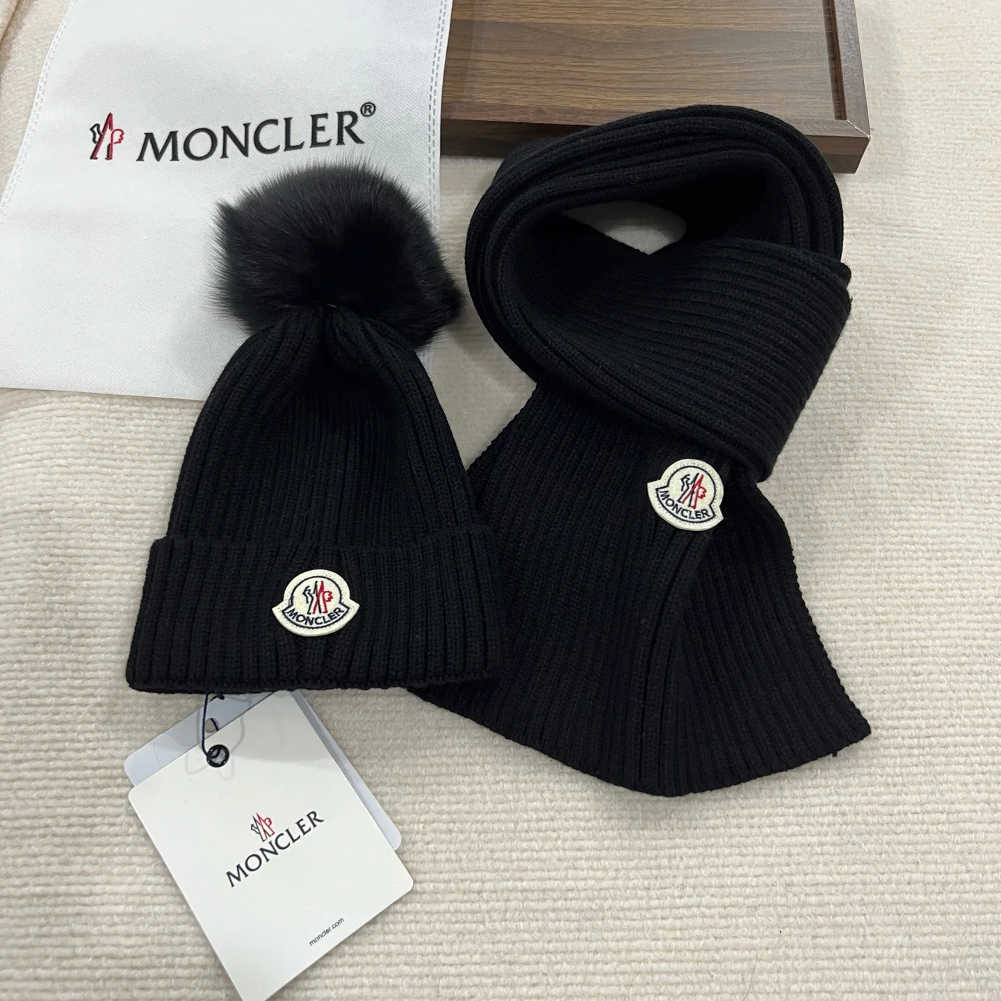 Головные Уборы Moncler 18078324