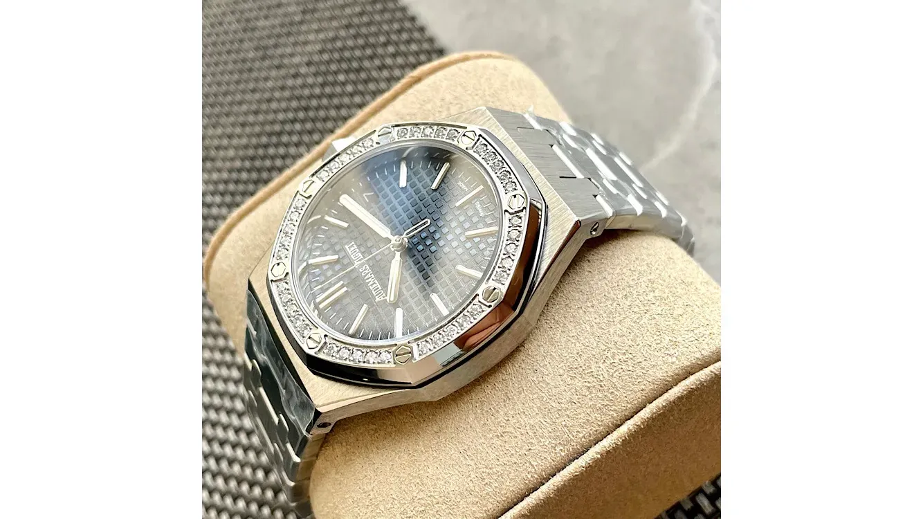 Часы Женские Audemars Piguet 1892642