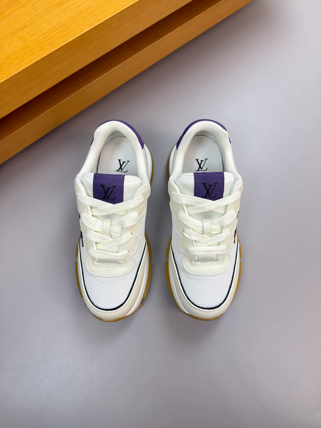 Кроссовки Мужские Louis Vuitton 9898473