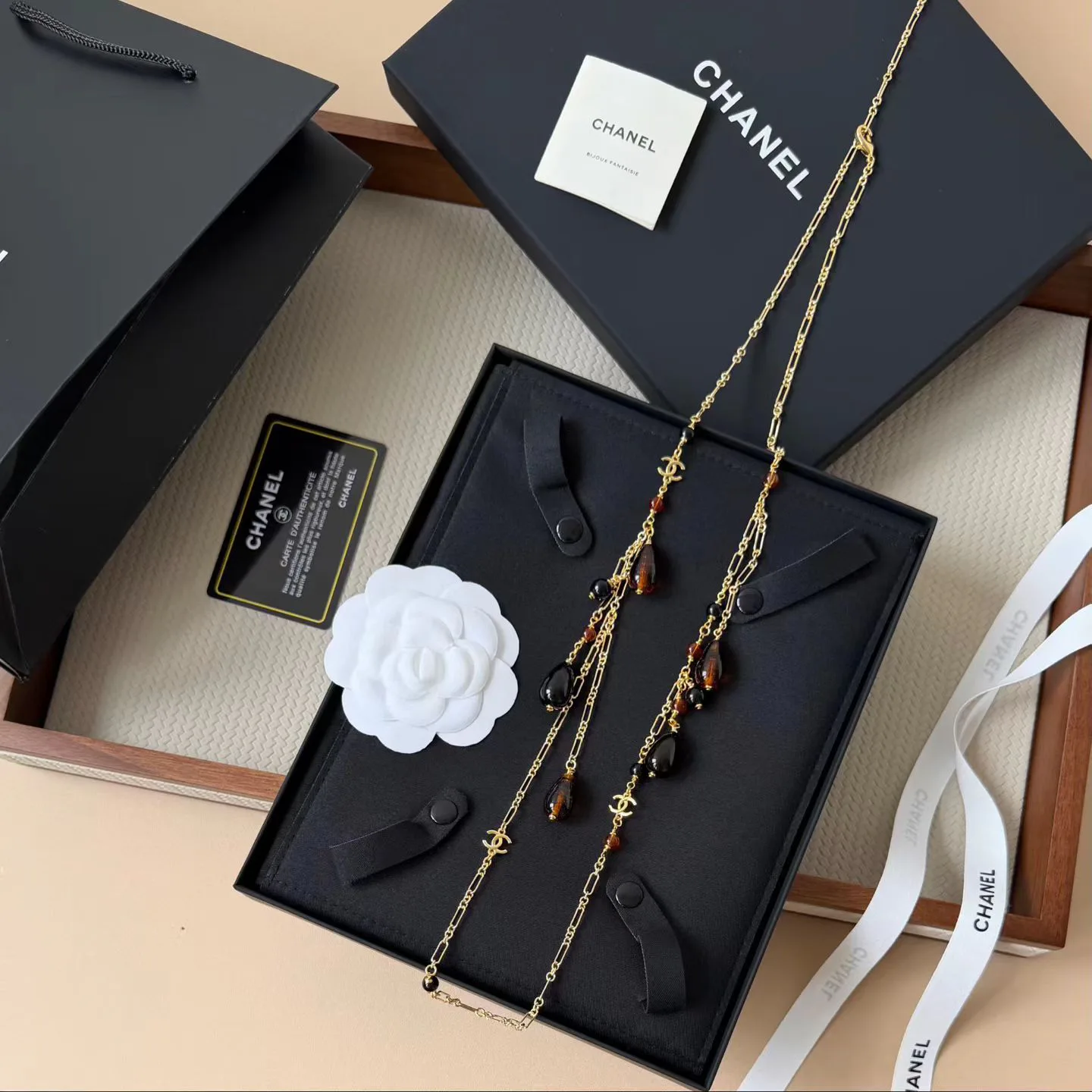 Бижутерия Chanel 18122616