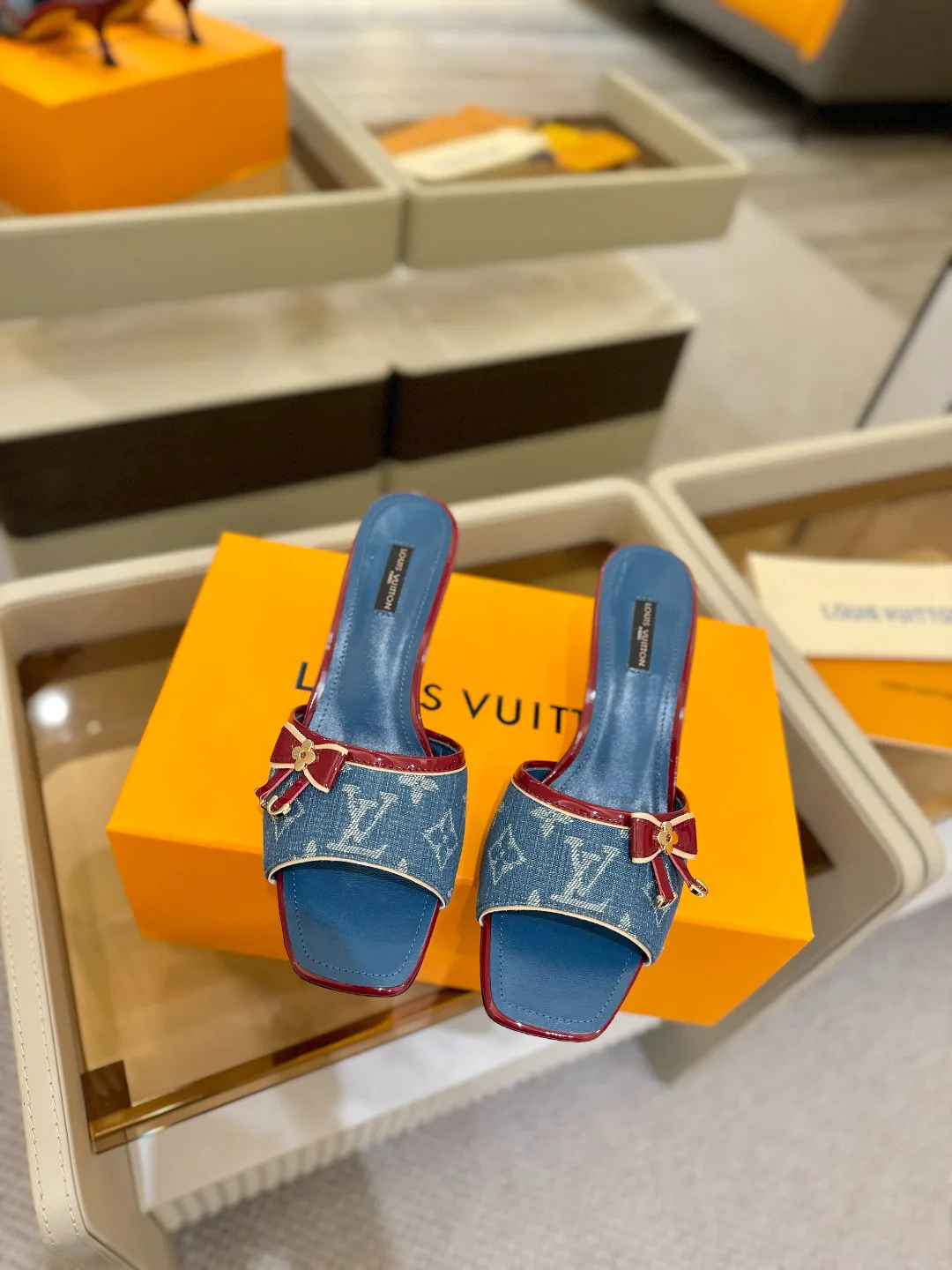 Сандалии Женские Louis Vuitton 9623488