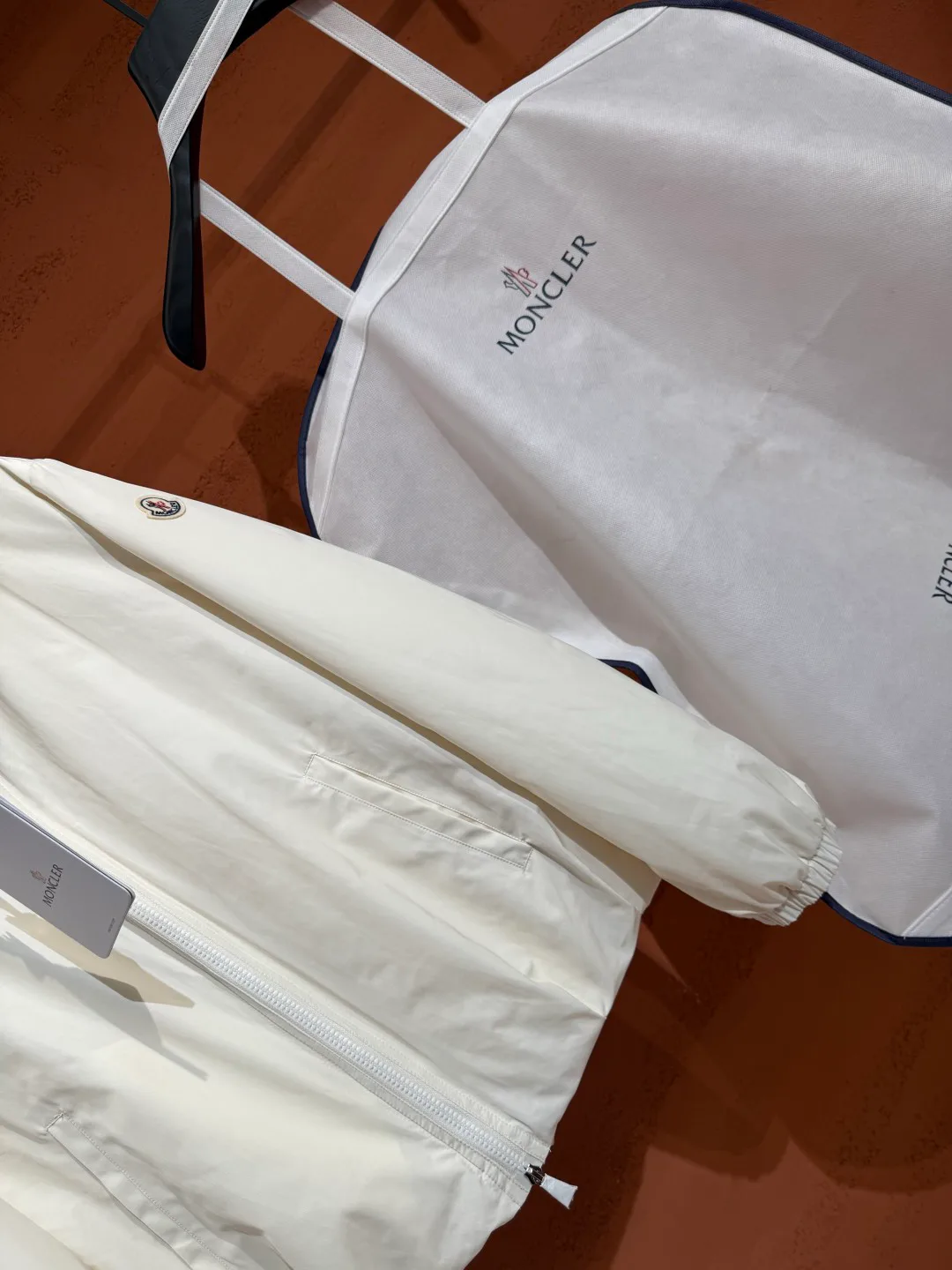 Куртки И Пуховики Женские Moncler 19579913