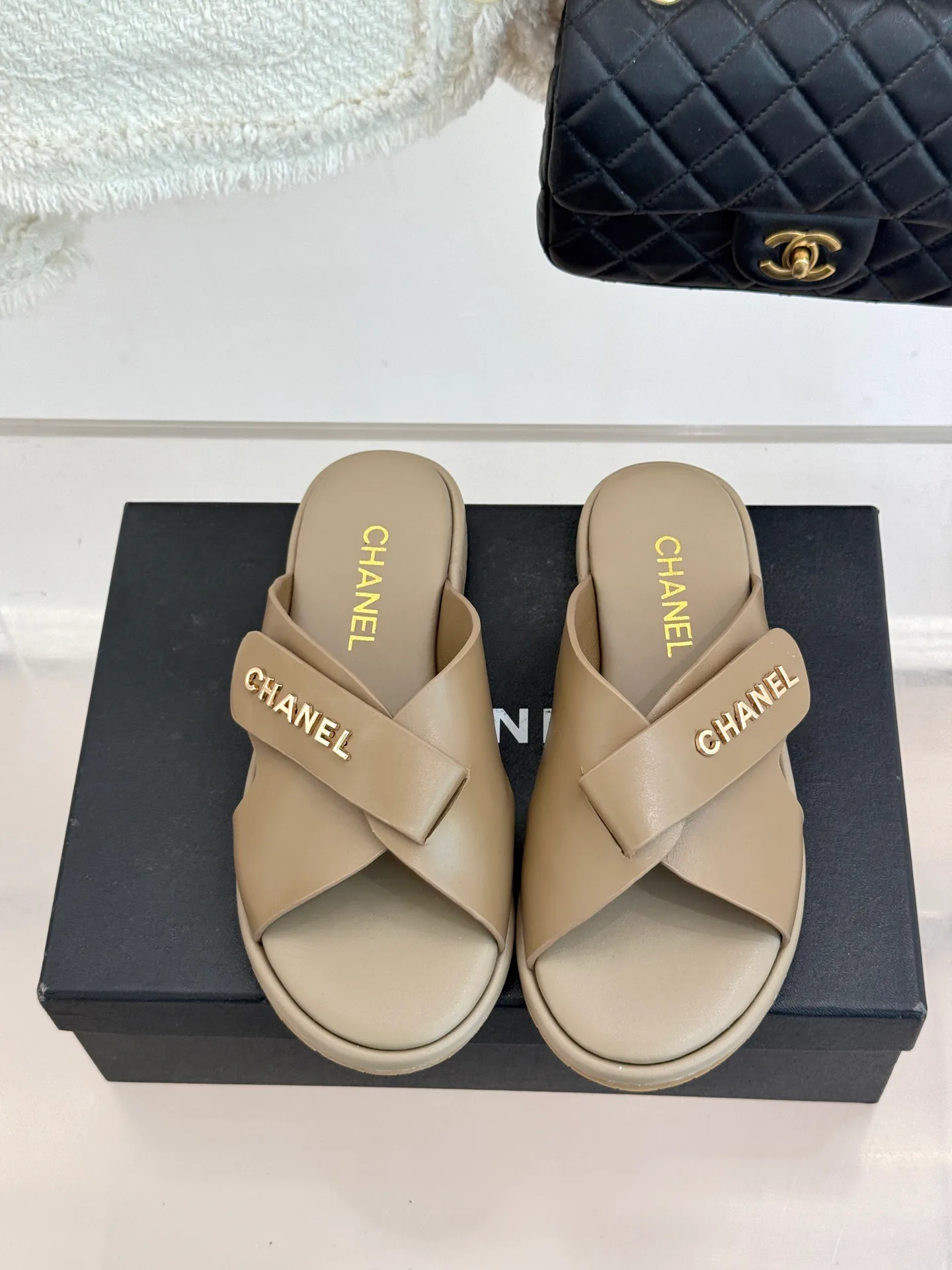 Сандалии Женские Chanel 12330964