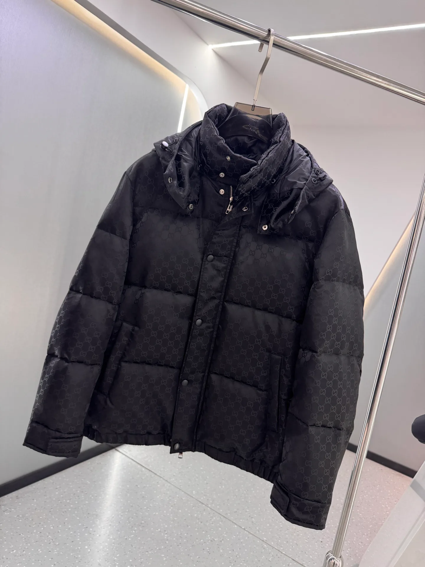 Куртки И Пуховики Мужские Gucci 342700