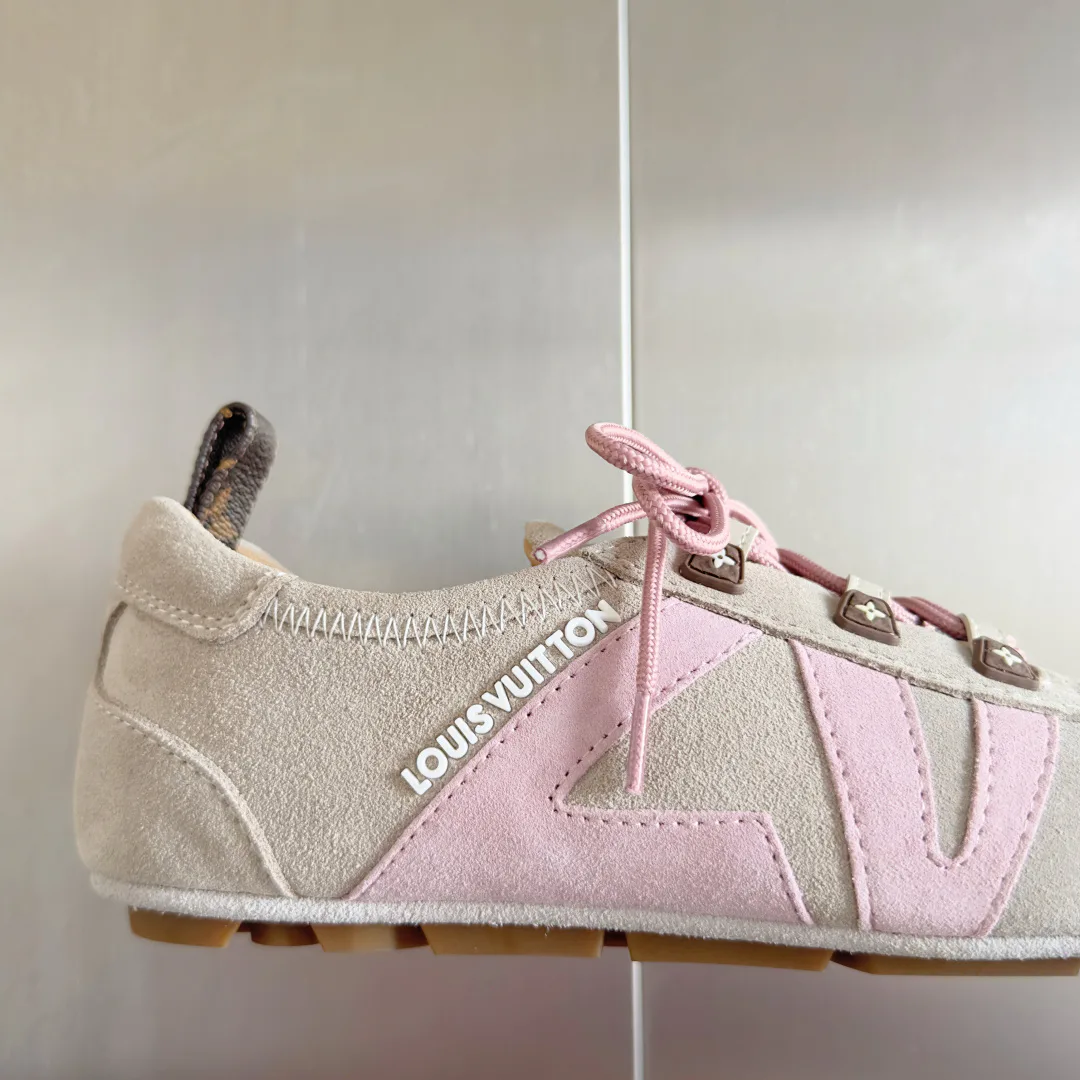 Кроссовки Женские Louis Vuitton 3098238